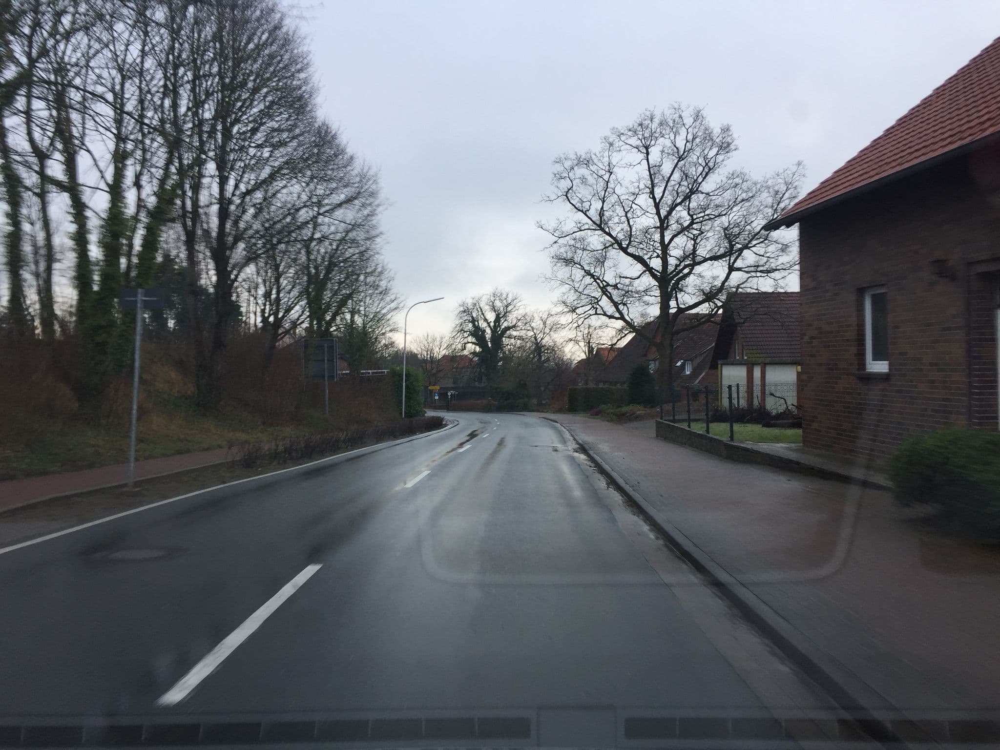 Street view near Wohnmobilstellplatz der Gemeinde Wölpinghauen, Wölpinghausen — © xanu (CC BY-SA · Mapillary)
