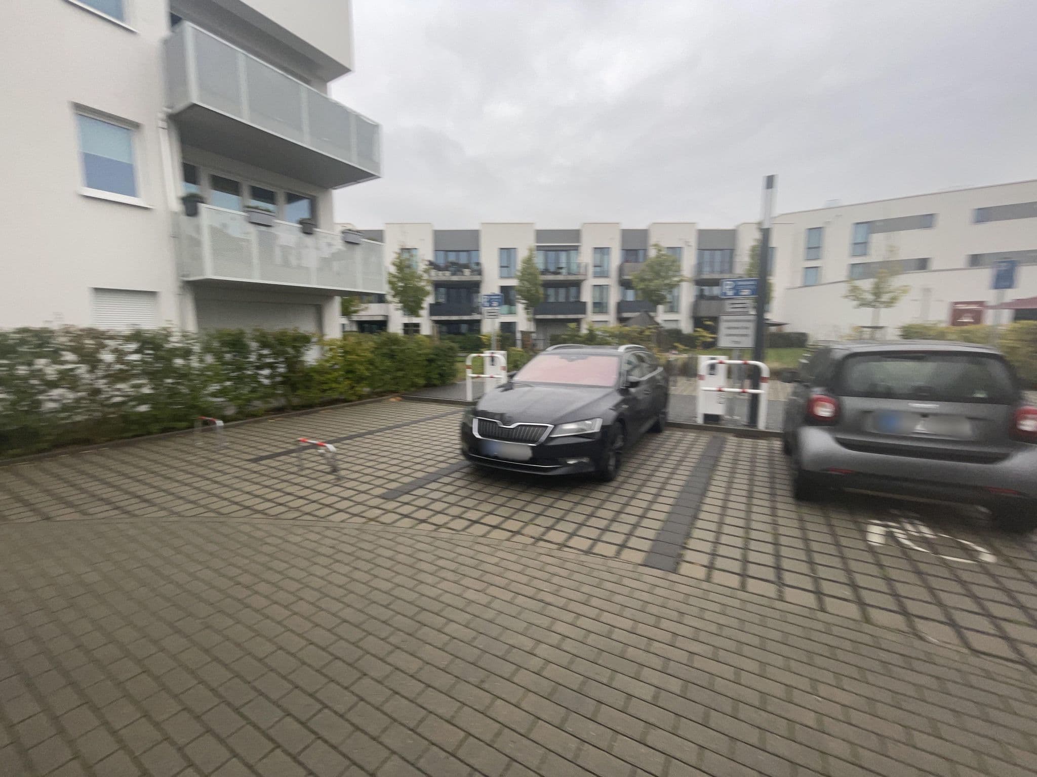 Street view near Grimm's Berlin-Potsdam, Teltow — © tordans (CC BY-SA · Mapillary)