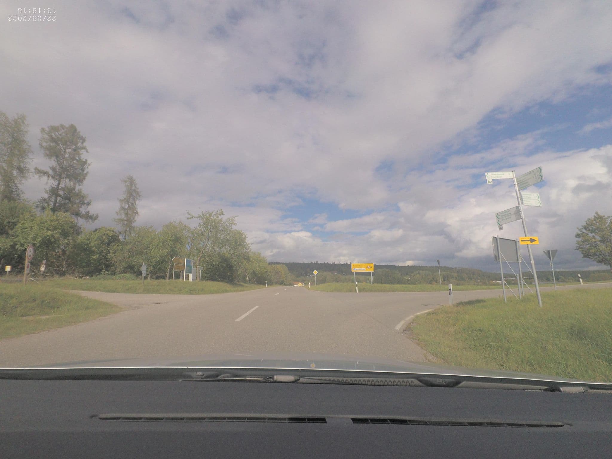 Street view near Stellplatz am Waldrand unweit des Kirnbergsees, Löffingen — © VIA_DT (CC BY-SA · Mapillary)