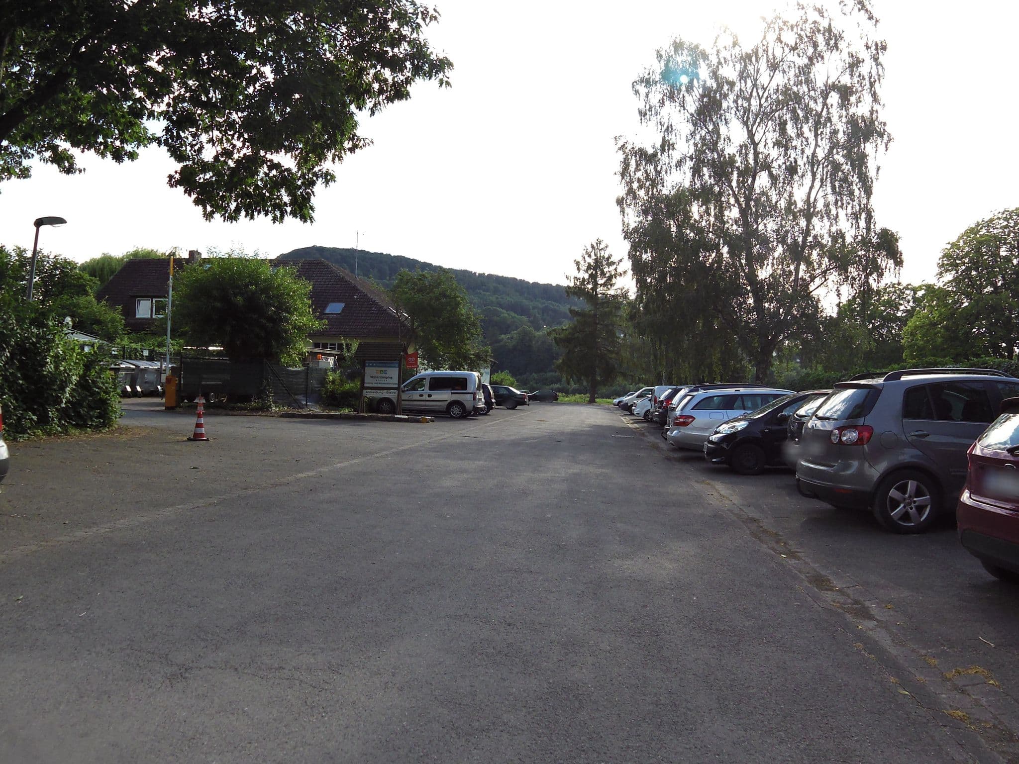 Street view near Schutzhütte, Höxter — © zoegglmeyr (CC BY-SA · Mapillary)