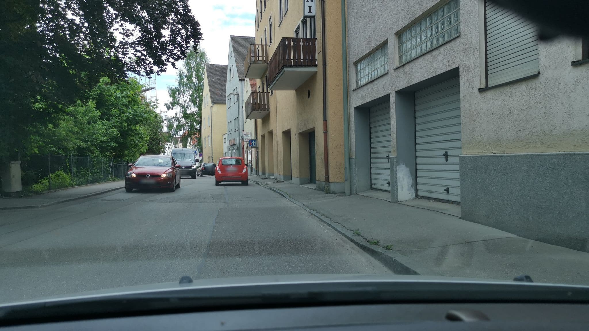 Street view near Hotel-Garni am Kastulus-Münster, Moosburg — © chicc0 (CC BY-SA · Mapillary)