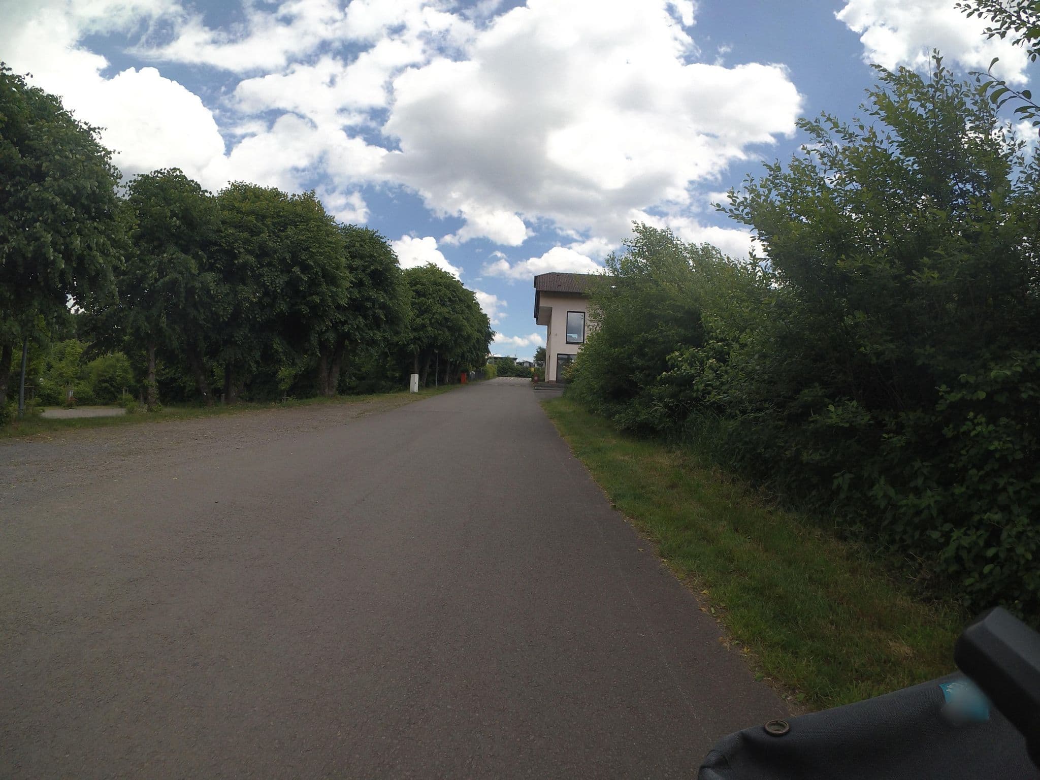 Street view near Wohnmobilstellplätze Campingpark am Ohmbachsee, Gries — © marczoutendijk (CC BY-SA · Mapillary)