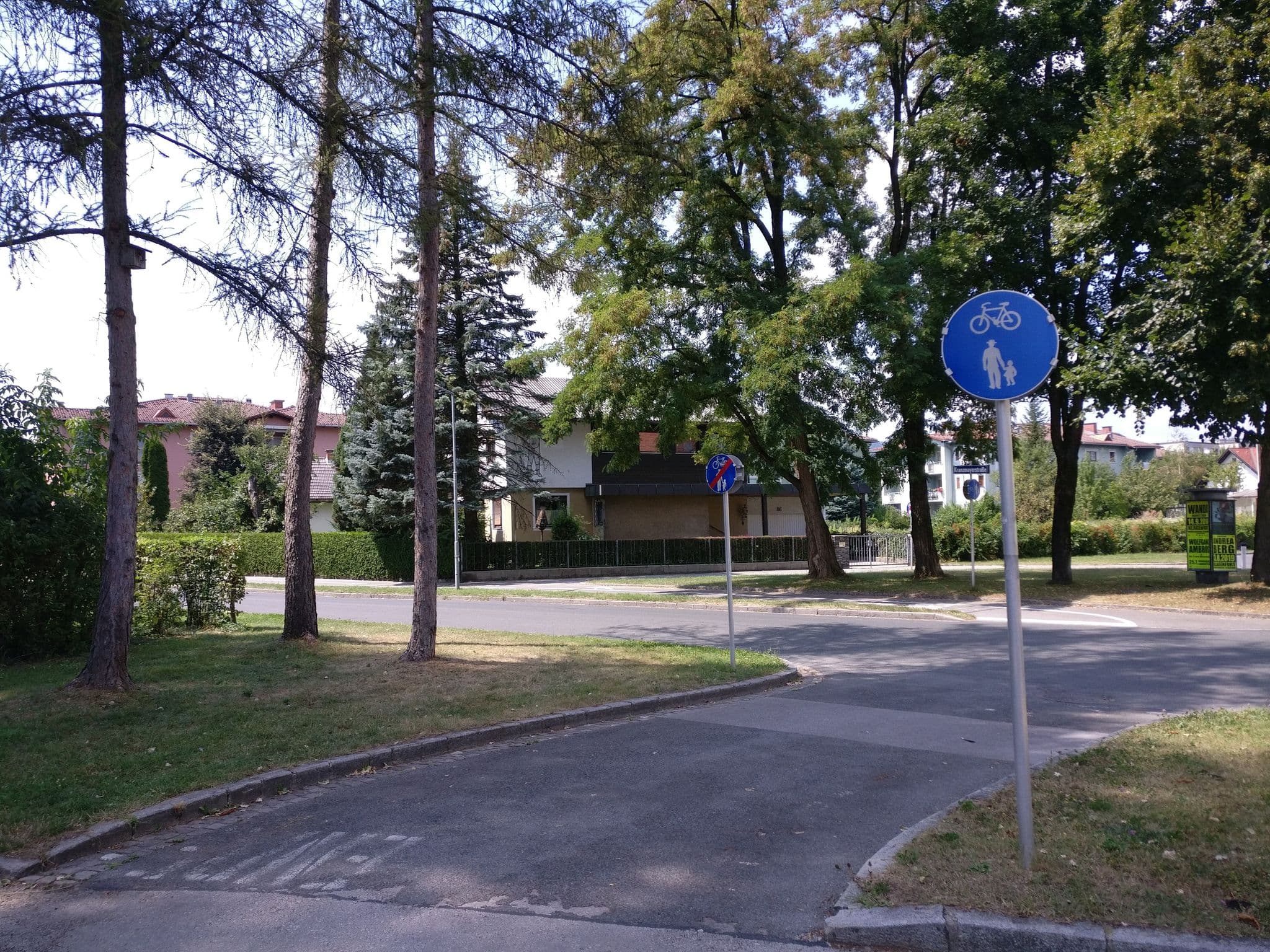 Street view near Lakeside-Uni-Apartments B&B, Sankt Martin — © CaptainPopcorn (CC BY-SA · Mapillary)
