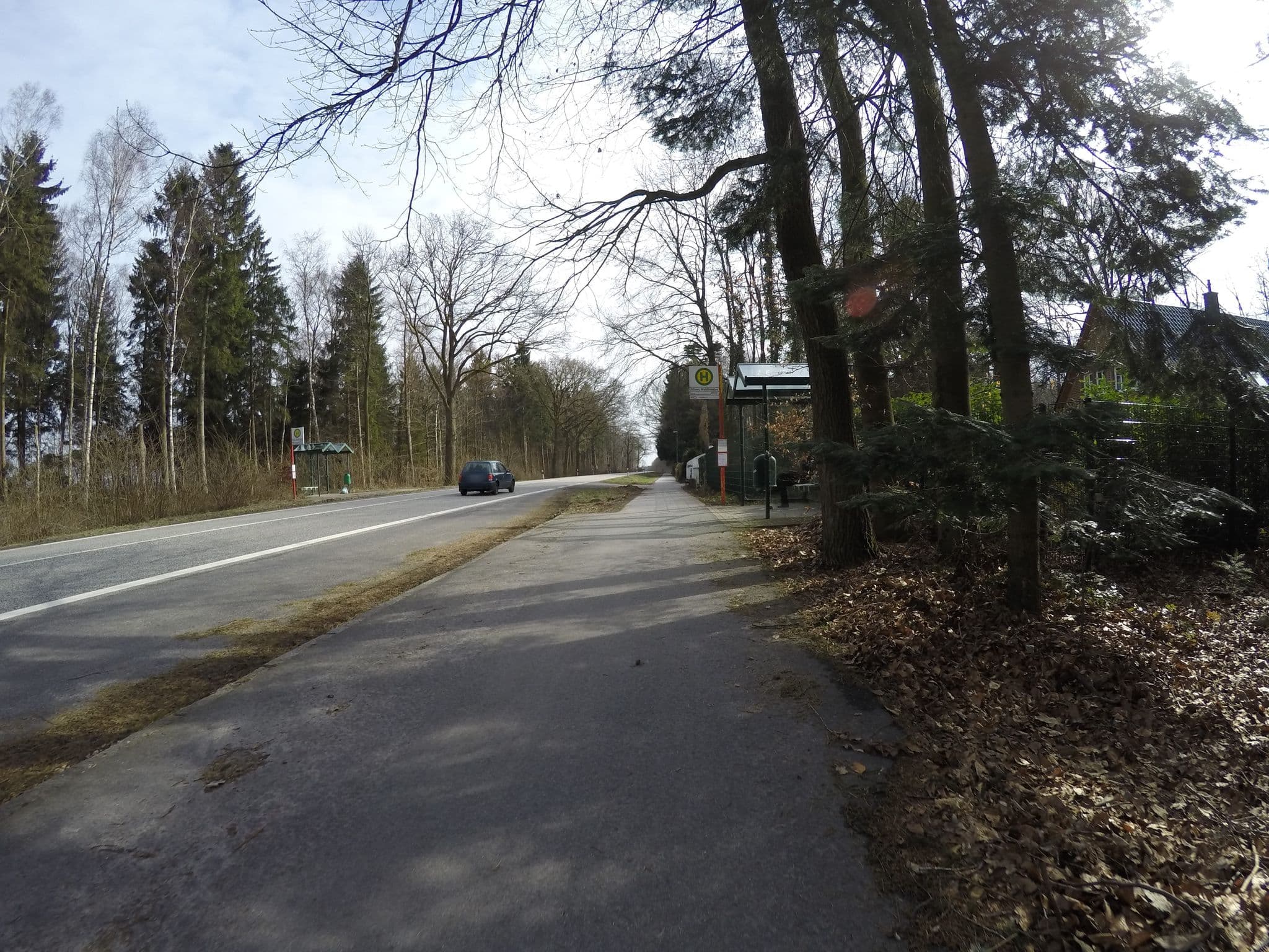 Street view near Das Landhaus, Hemdingen — © cougarius (CC BY-SA · Mapillary)