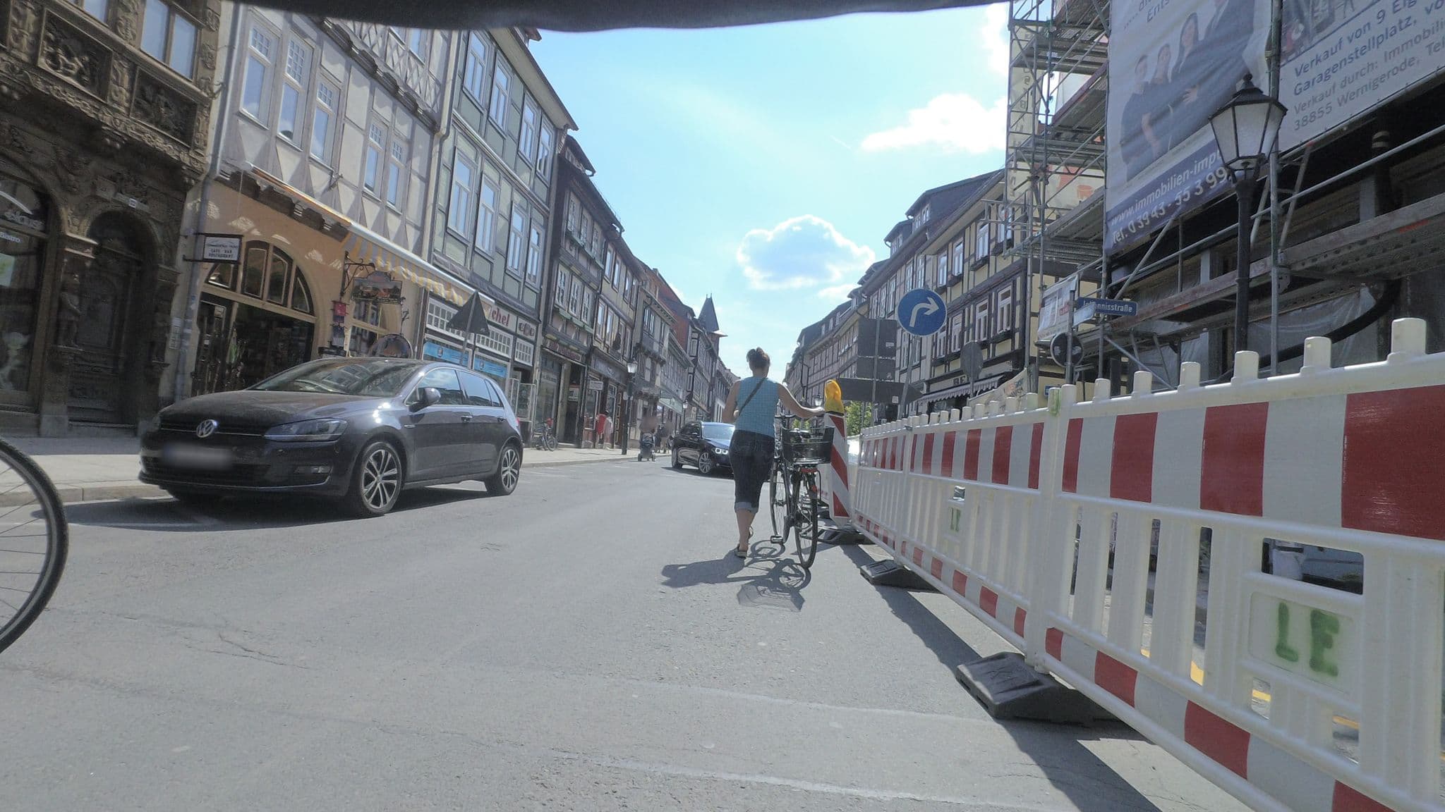 Street view near Zimmervermittling am Krummelschen Haus, Wernigerode — © britiger (CC BY-SA · Mapillary)