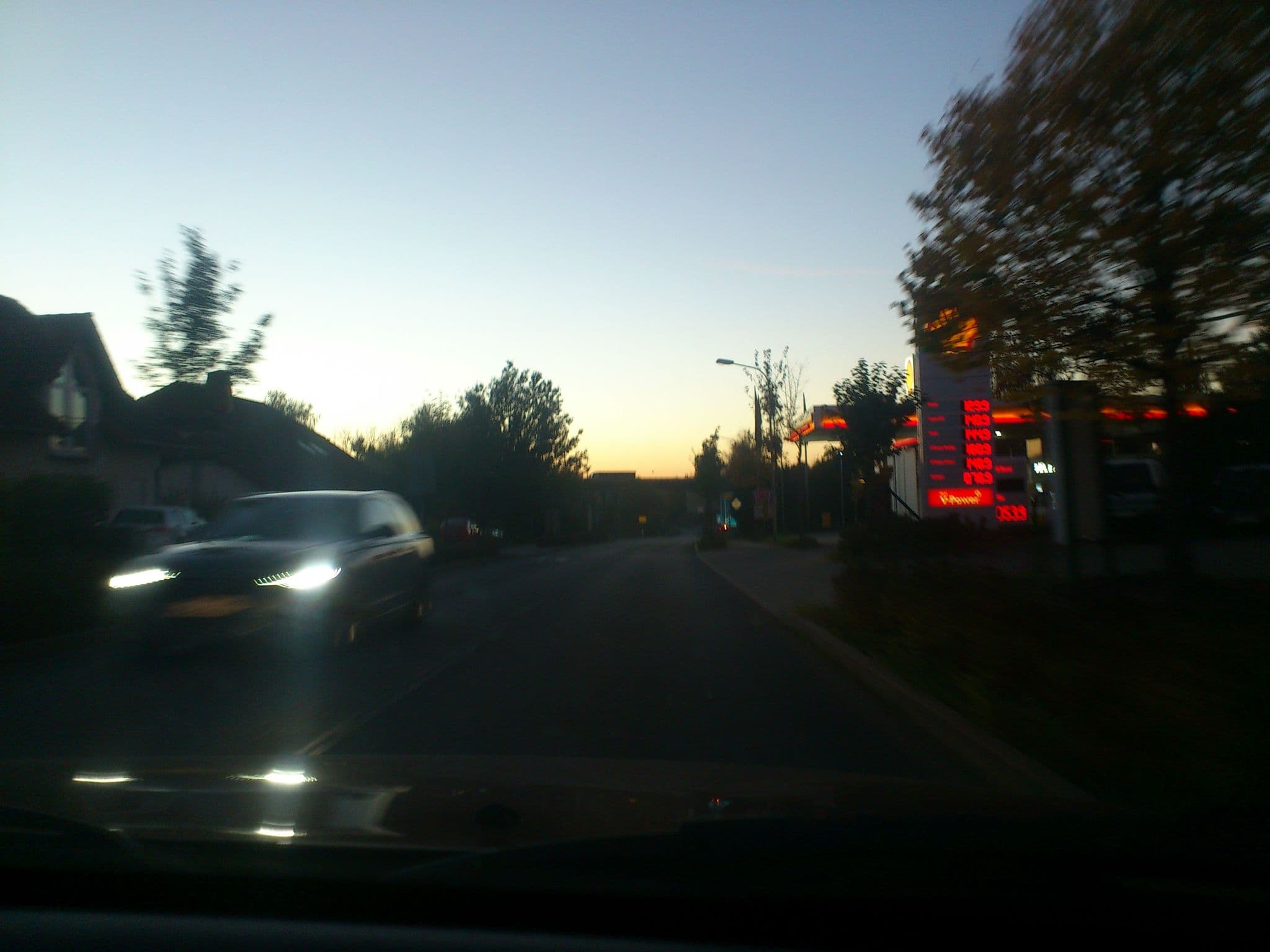 Street view near Hotel Rhönhof, Burghaun — © simontawan (CC BY-SA · Mapillary)