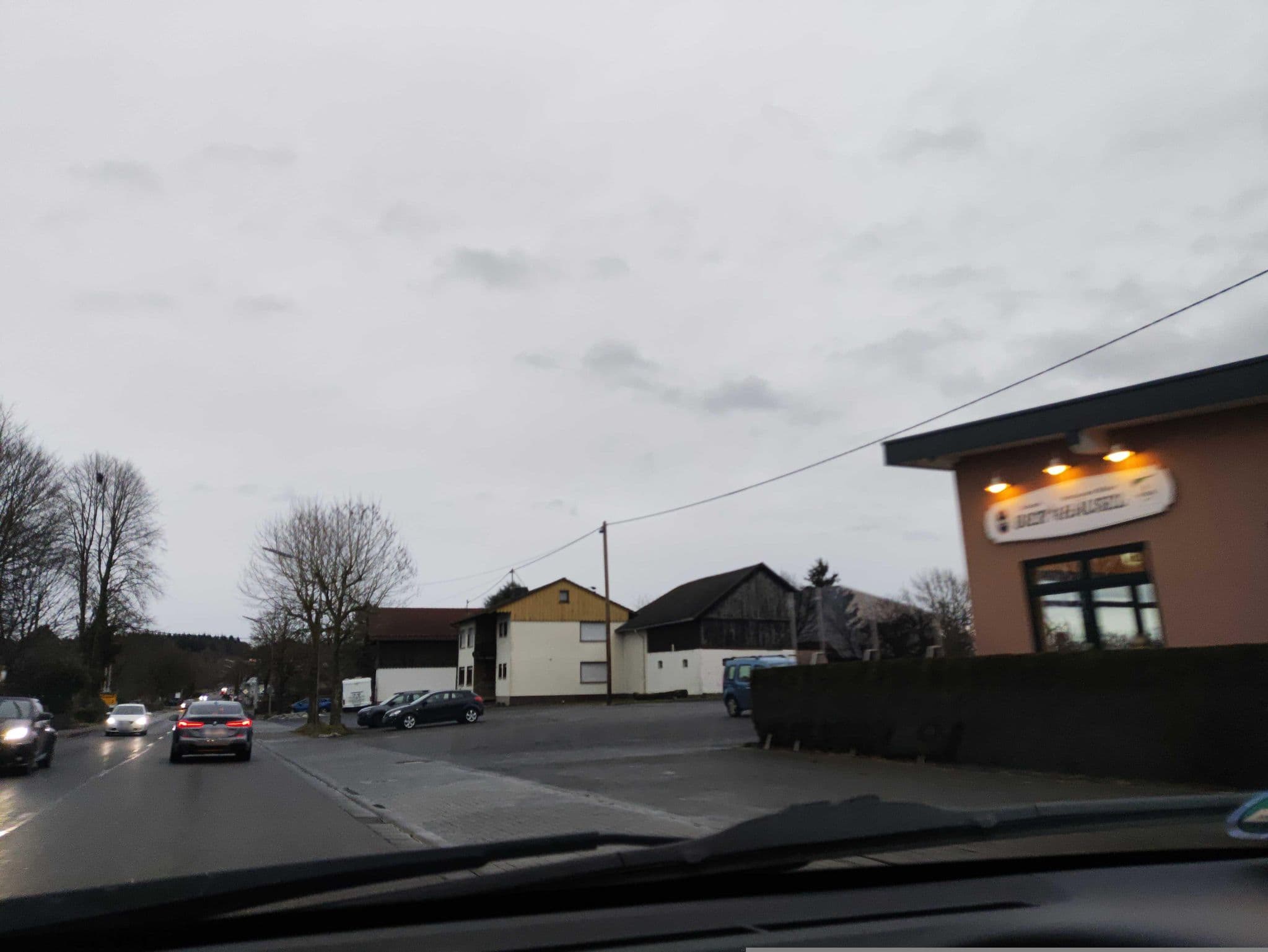 Street view near Bier-Häusel, Asbach — © koewimm (CC BY-SA · Mapillary)