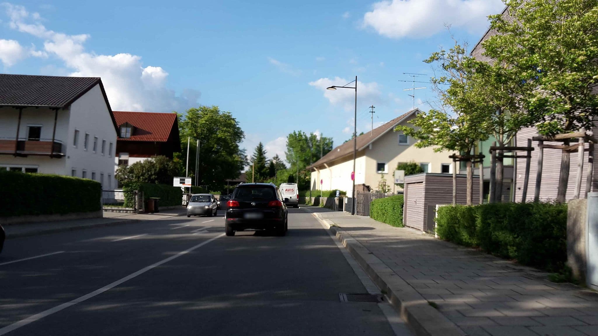Street view near M120 Hotel, Unterföhring — © bruderjakob (CC BY-SA · Mapillary)
