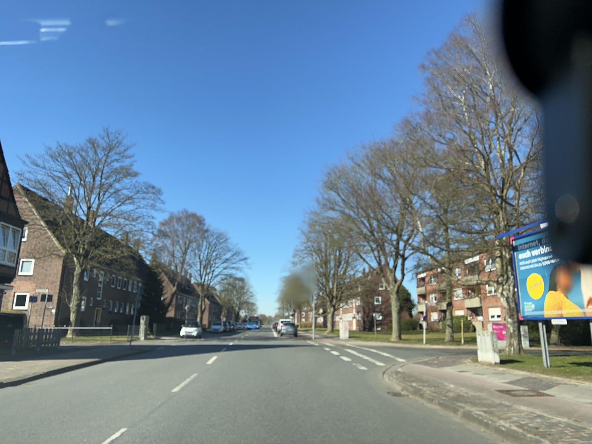 Street view near Hotel Ammerland, Wilhelmshaven — © Isilcalgan (CC BY-SA · Mapillary)