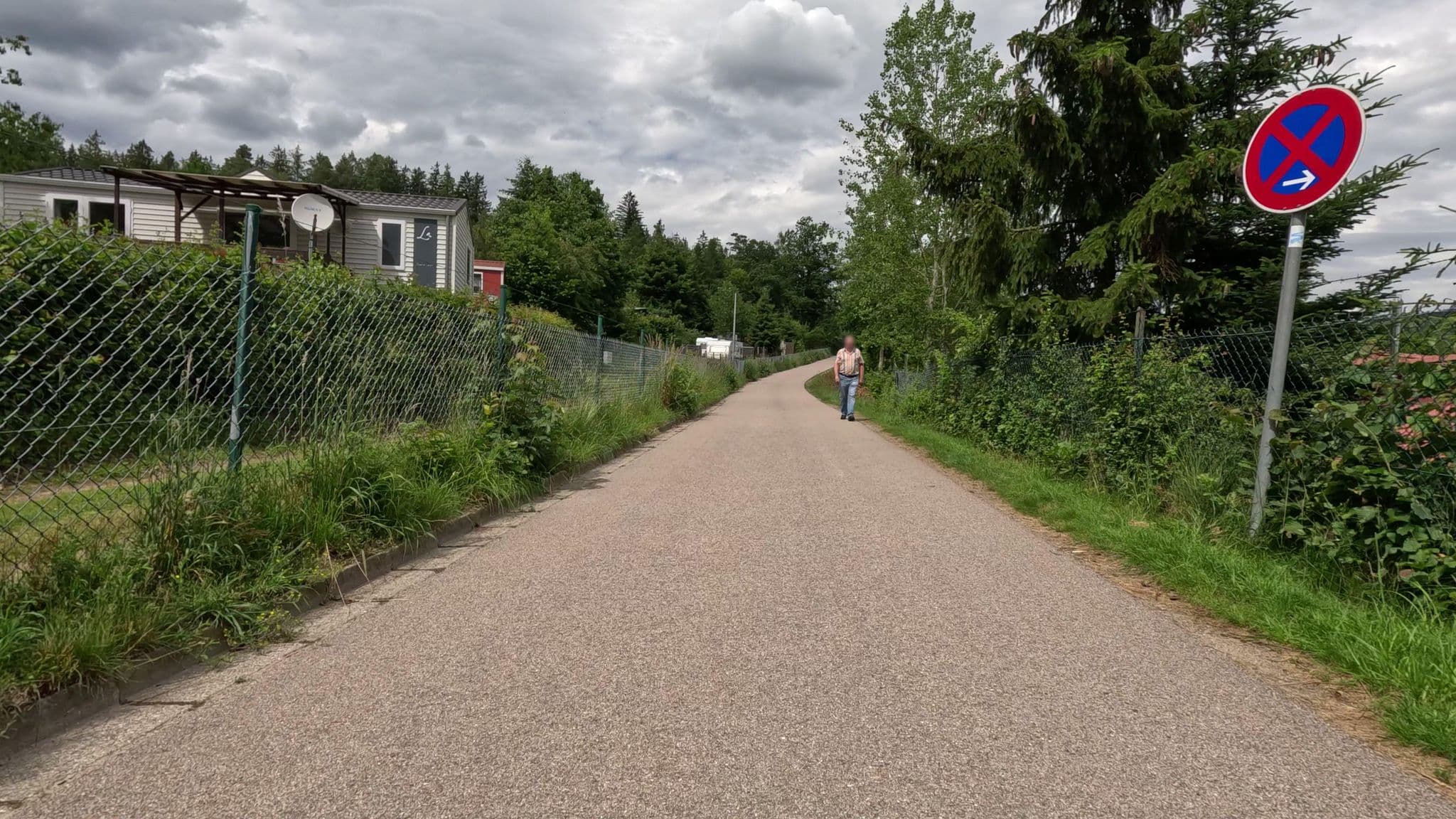 Street view near Campingplatz Waldmünchen, Waldmünchen — © rnissl (CC BY-SA · Mapillary)
