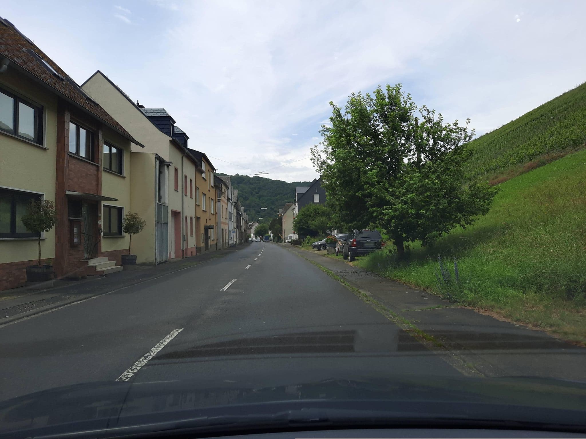Street view near Gästehaus Ute, Enkirch — © Lowiekse (CC BY-SA · Mapillary)