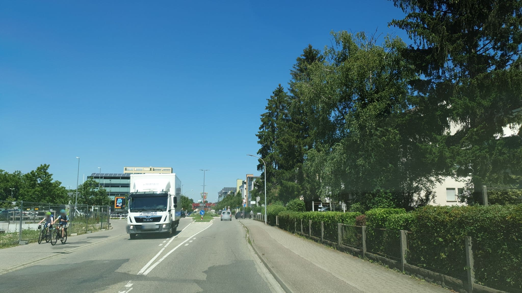 Street view near Libertas elements pure, Merzhausen — © d003232 (CC BY-SA · Mapillary)