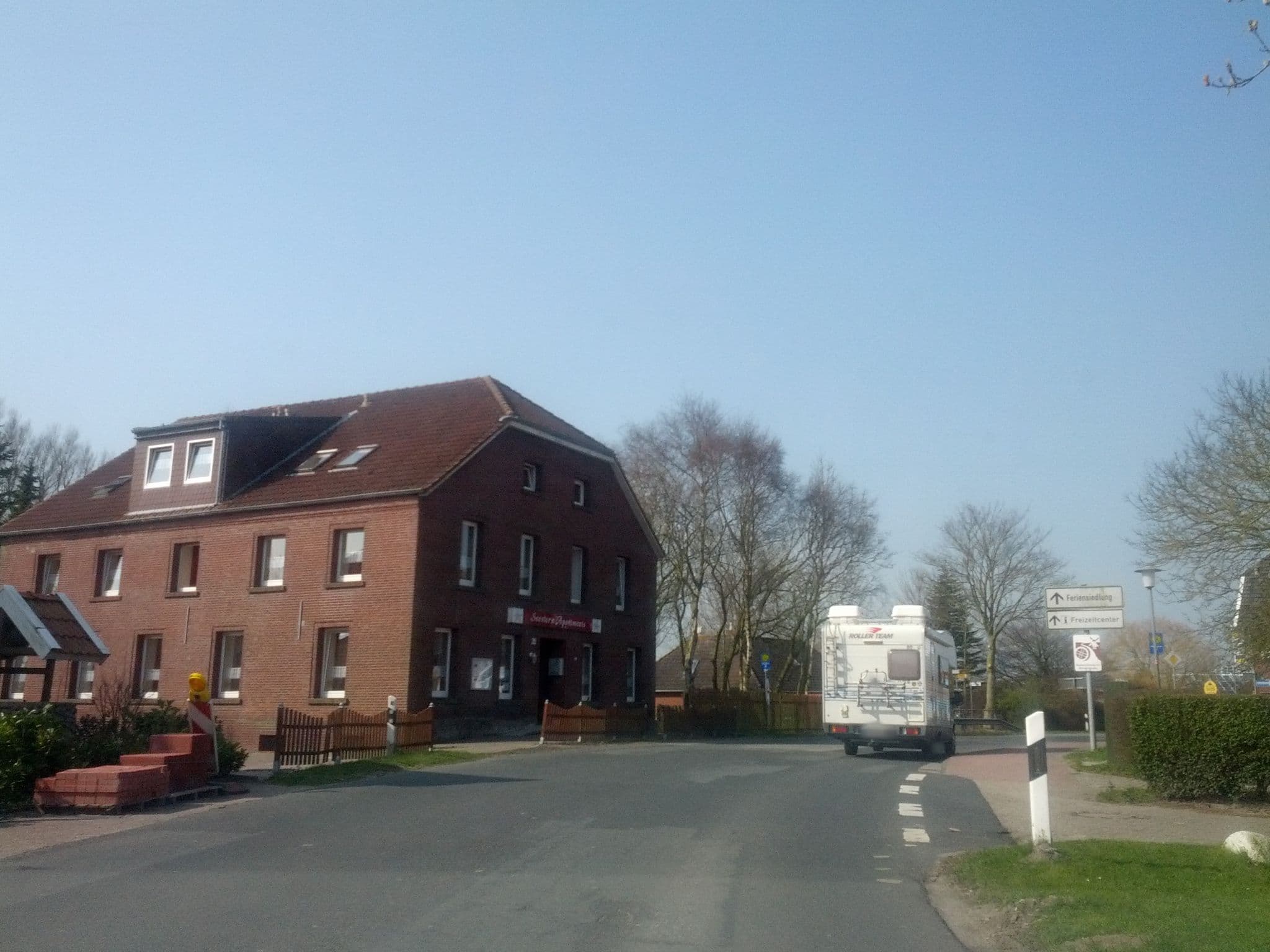 Street view near Seesturm 1-4, Dornum — © zoegglmeyr (CC BY-SA · Mapillary)