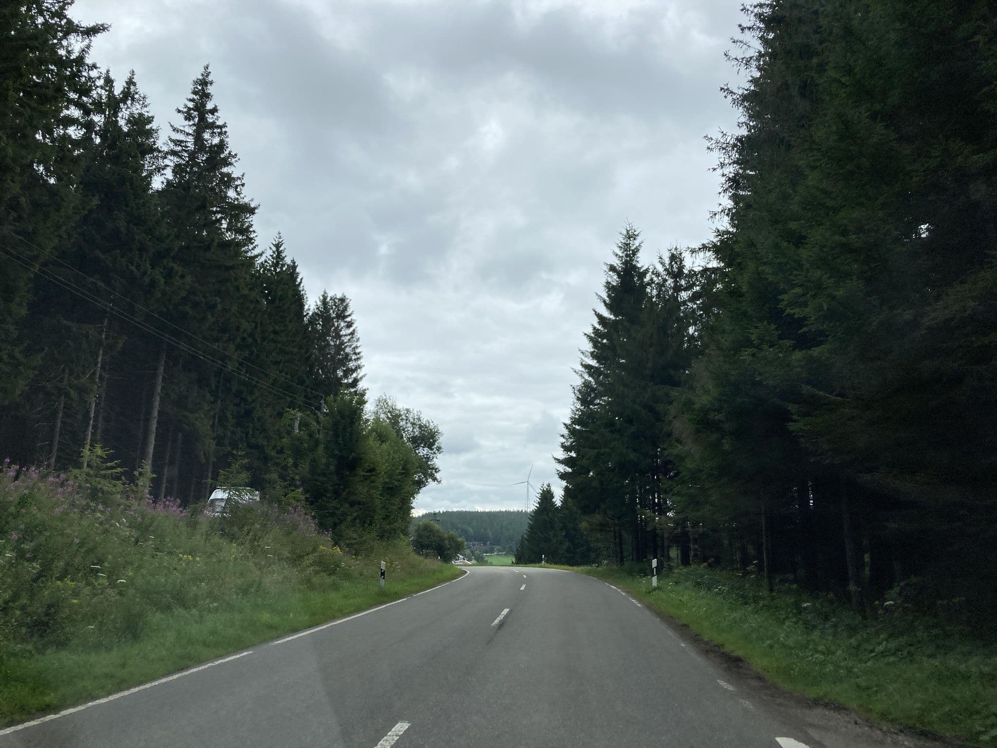 Street view near Wohnmobilstellplatz Wilhelmshöhe, Schonach im Schwarzwald — © tasmaniadevil (CC BY-SA · Mapillary)
