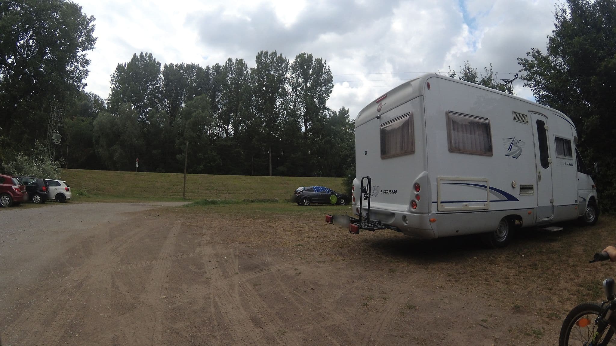 Street view near Lingenfelder Altrheinlandschaft, Lingenfeld — © teddy73 (CC BY-SA · Mapillary)