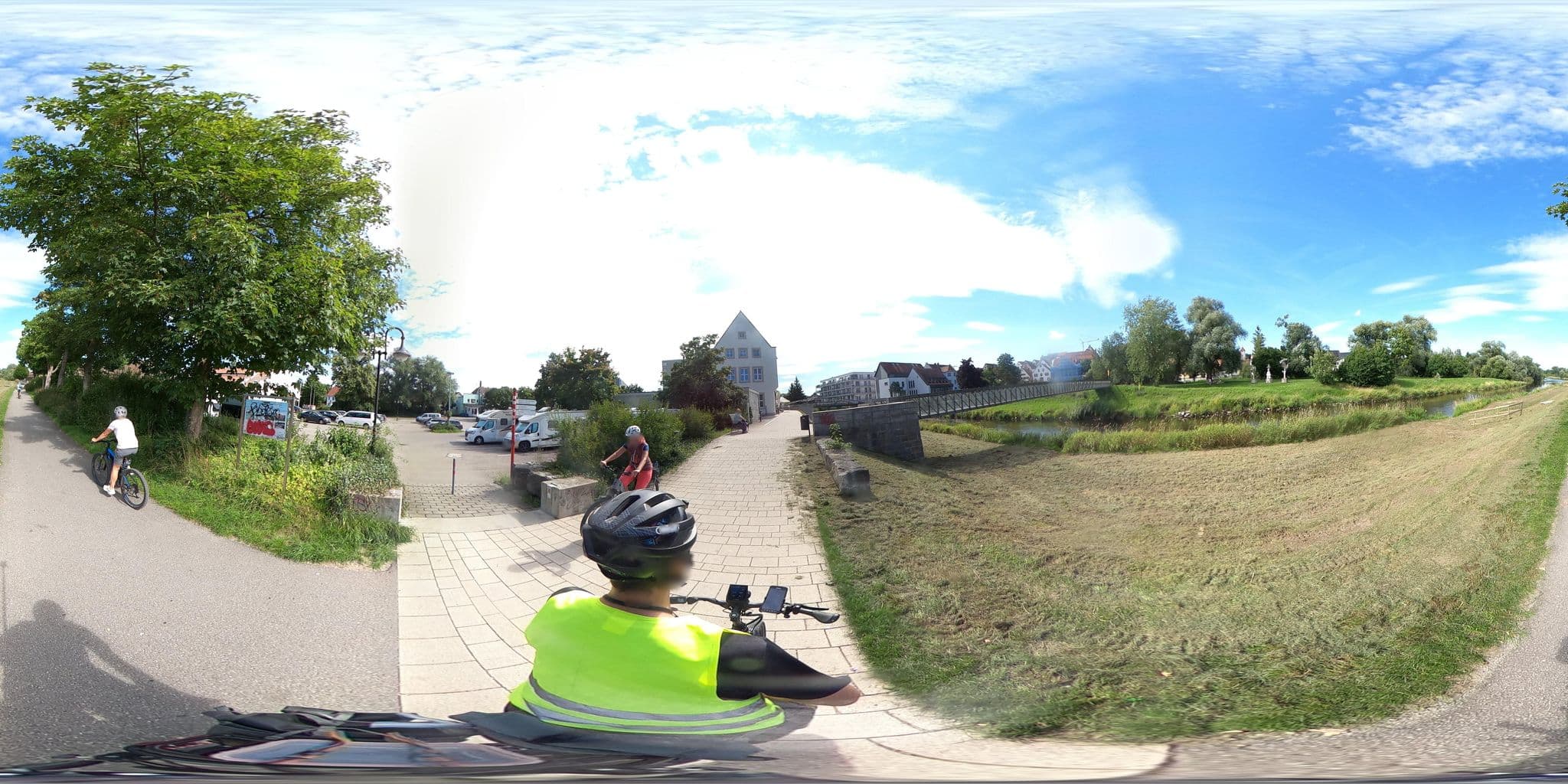 Street view near Wohnmobilstellplatz Stadthalle Riedlingen, Riedlingen — © RadNETZ (CC BY-SA · Mapillary)