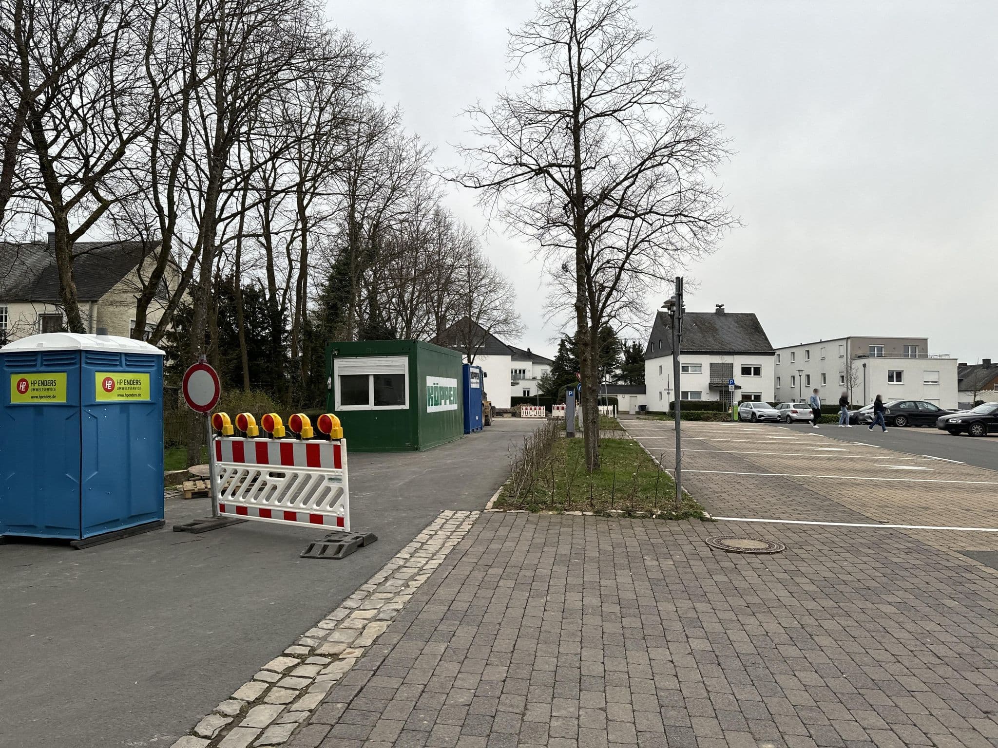 Street view near Parkplatz Altes Gymnasium, Bitburg — © svelys (CC BY-SA · Mapillary)