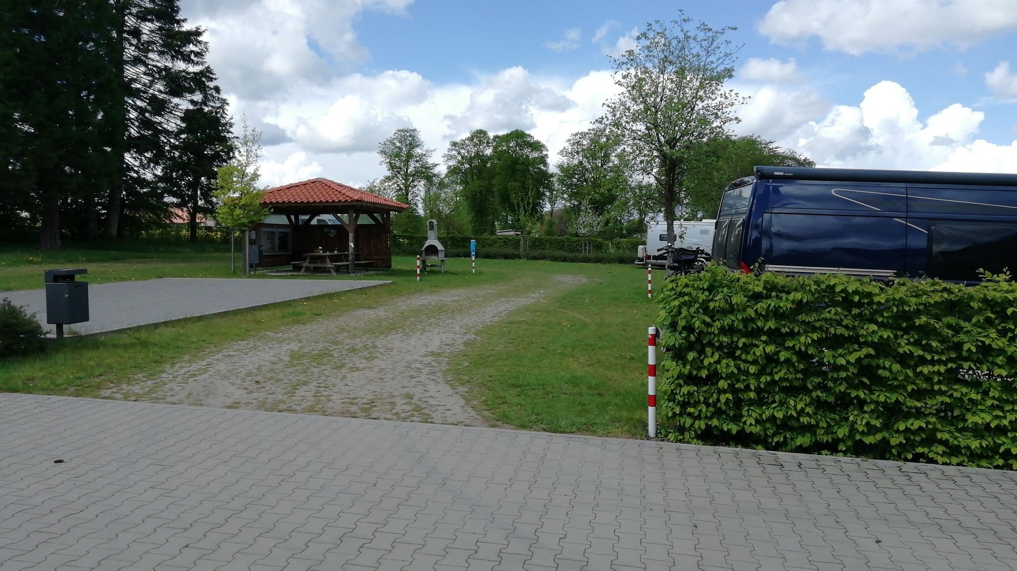 Street view near Wohnmobilstellplatz "Alte Oberförsterei" Ottenstein, Ottenstein — © fischtown (CC BY-SA · Mapillary)