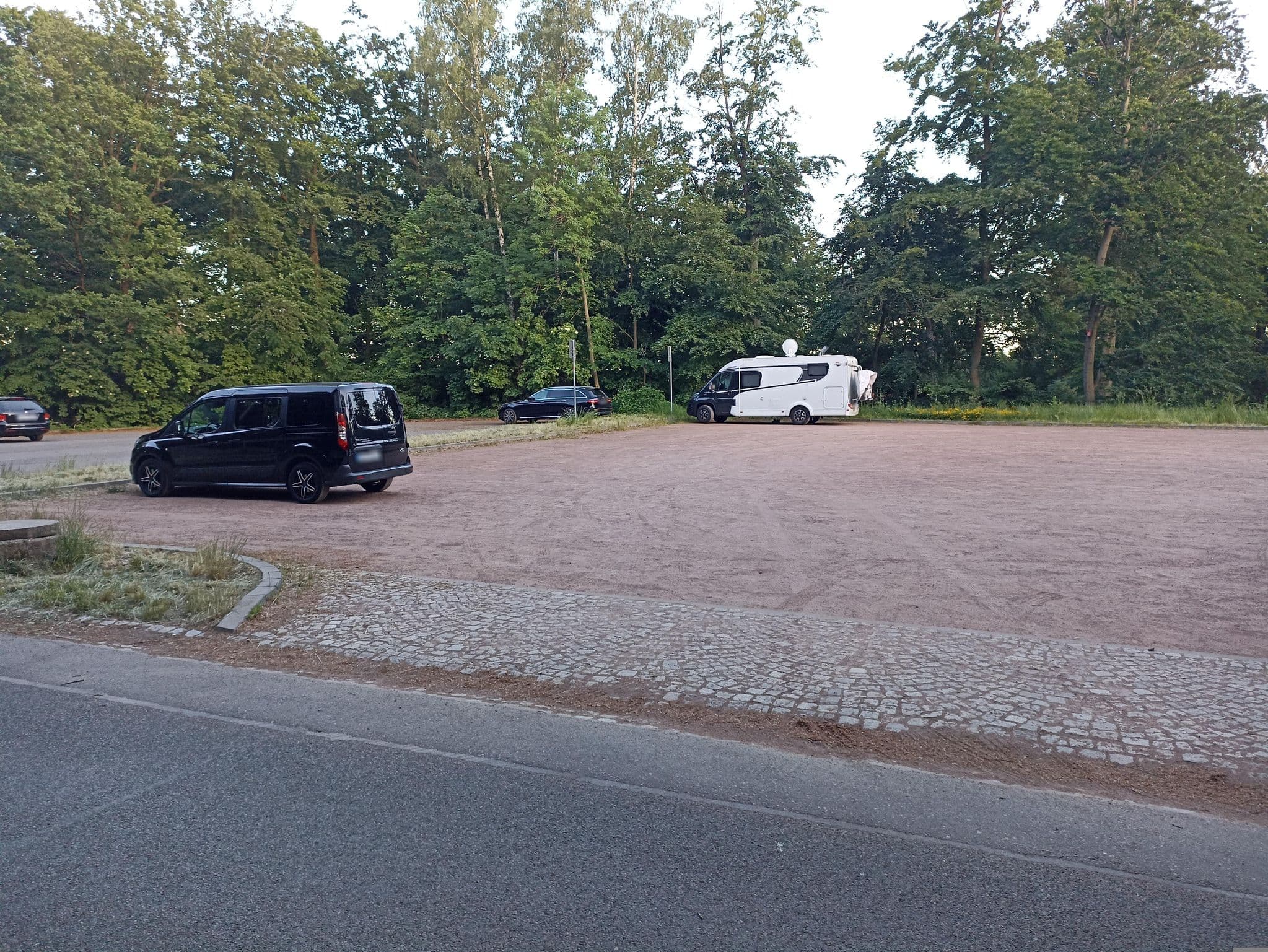 Street view near Wohnmobilstellplatz "Rochlitzer Berg", Wechselburg — © klaus2003 (CC BY-SA · Mapillary)