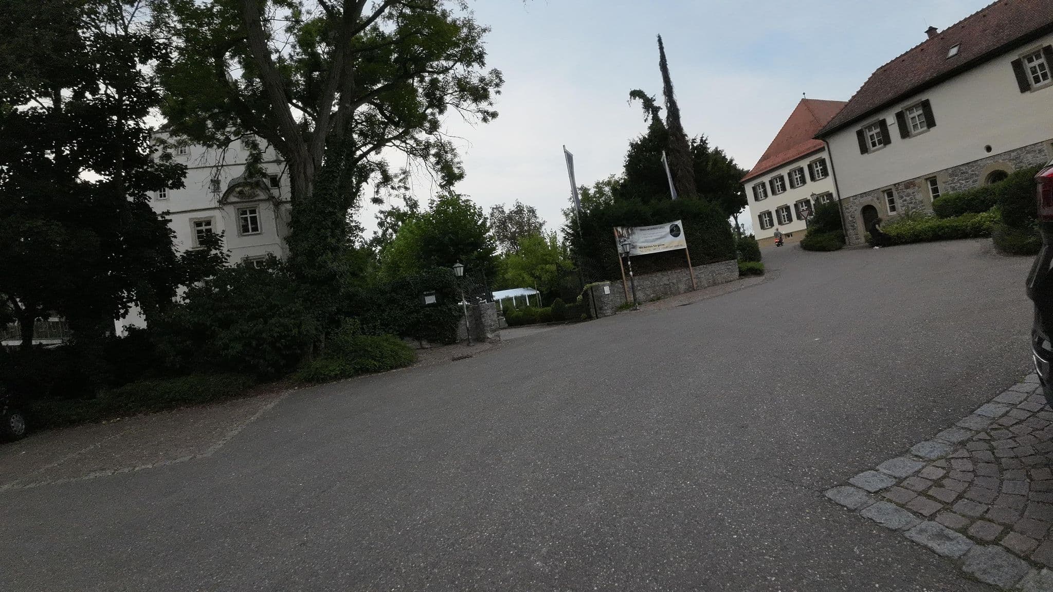 Street view near Hotel Schloss Lehen, Kochendorf — © teddy73 (CC BY-SA · Mapillary)