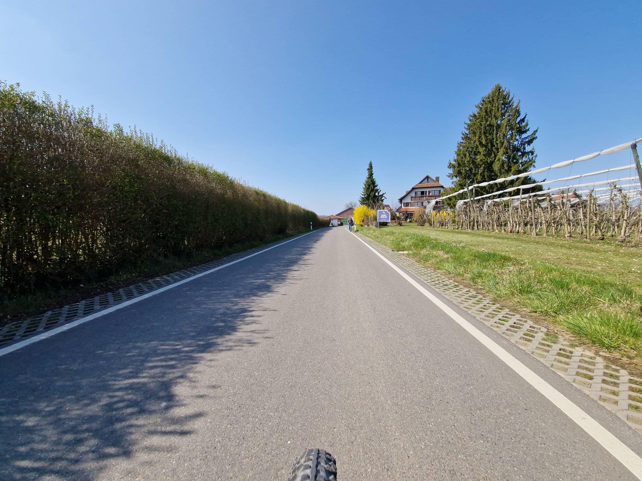 Street view near Wohnmobilstellplatz am Hundweilerhof, Hagnau — © mcliquid (CC BY-SA · Mapillary)