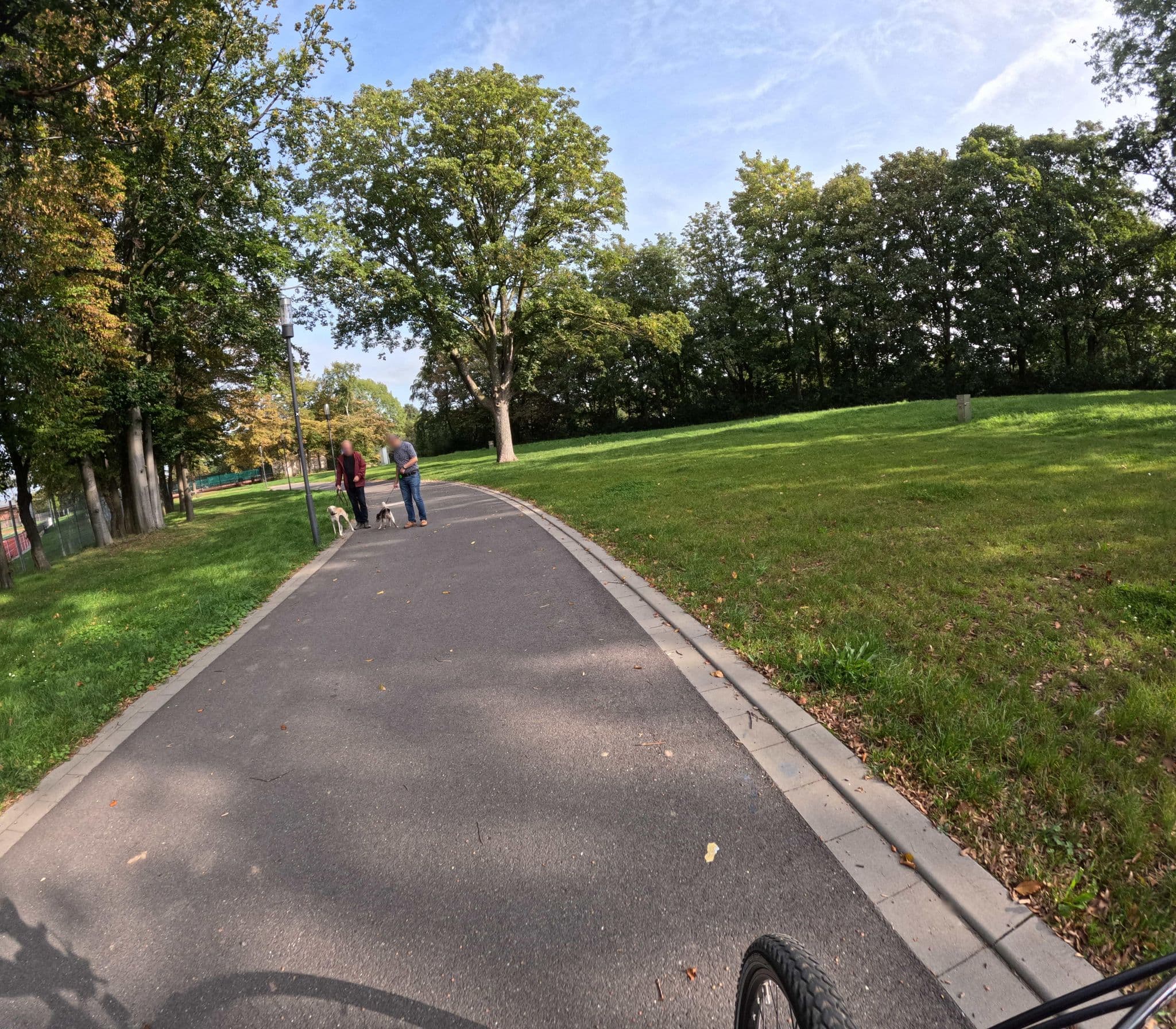 Street view near Wohnmobilstellplatz Stadt Linnich, Linnich — © madel (CC BY-SA · Mapillary)