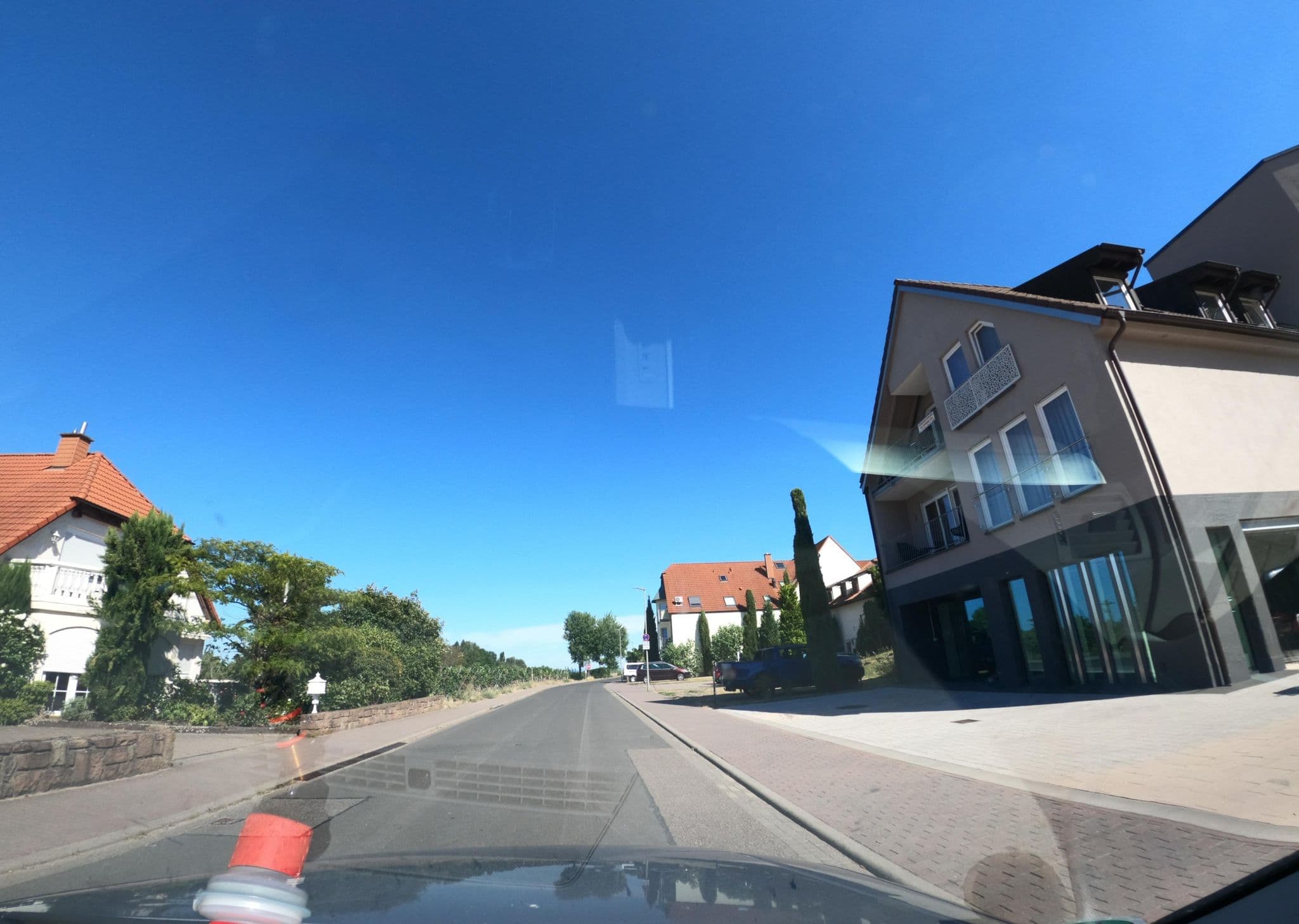 Street view near Wohnmobilstellplätz Alfons Hormuth St. Martin, Sankt Martin — © atze02 (CC BY-SA · Mapillary)