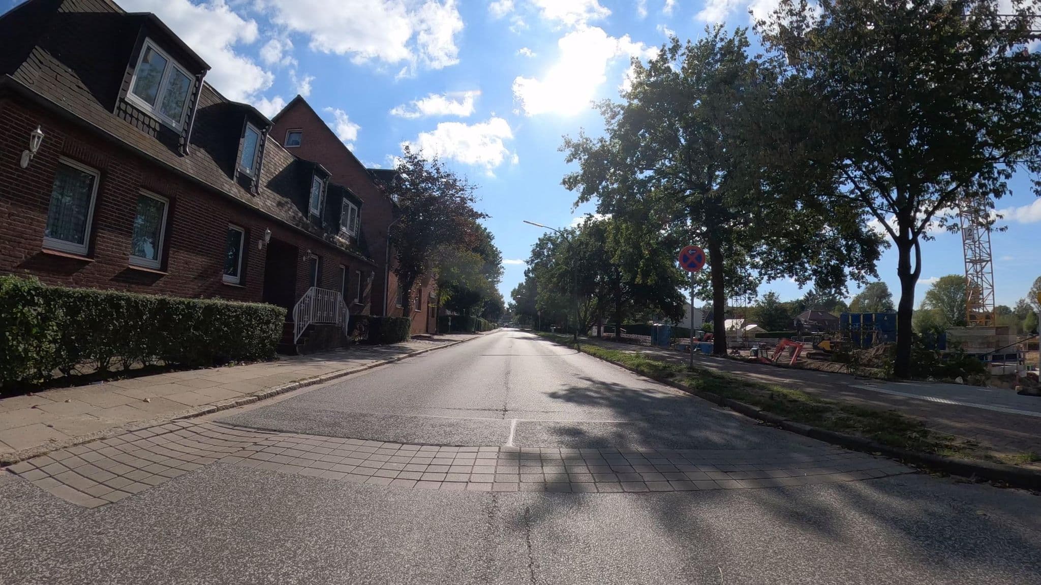 Street view near Gasthaus Riege, Veddel — © veloroute_hamburg (CC BY-SA · Mapillary)