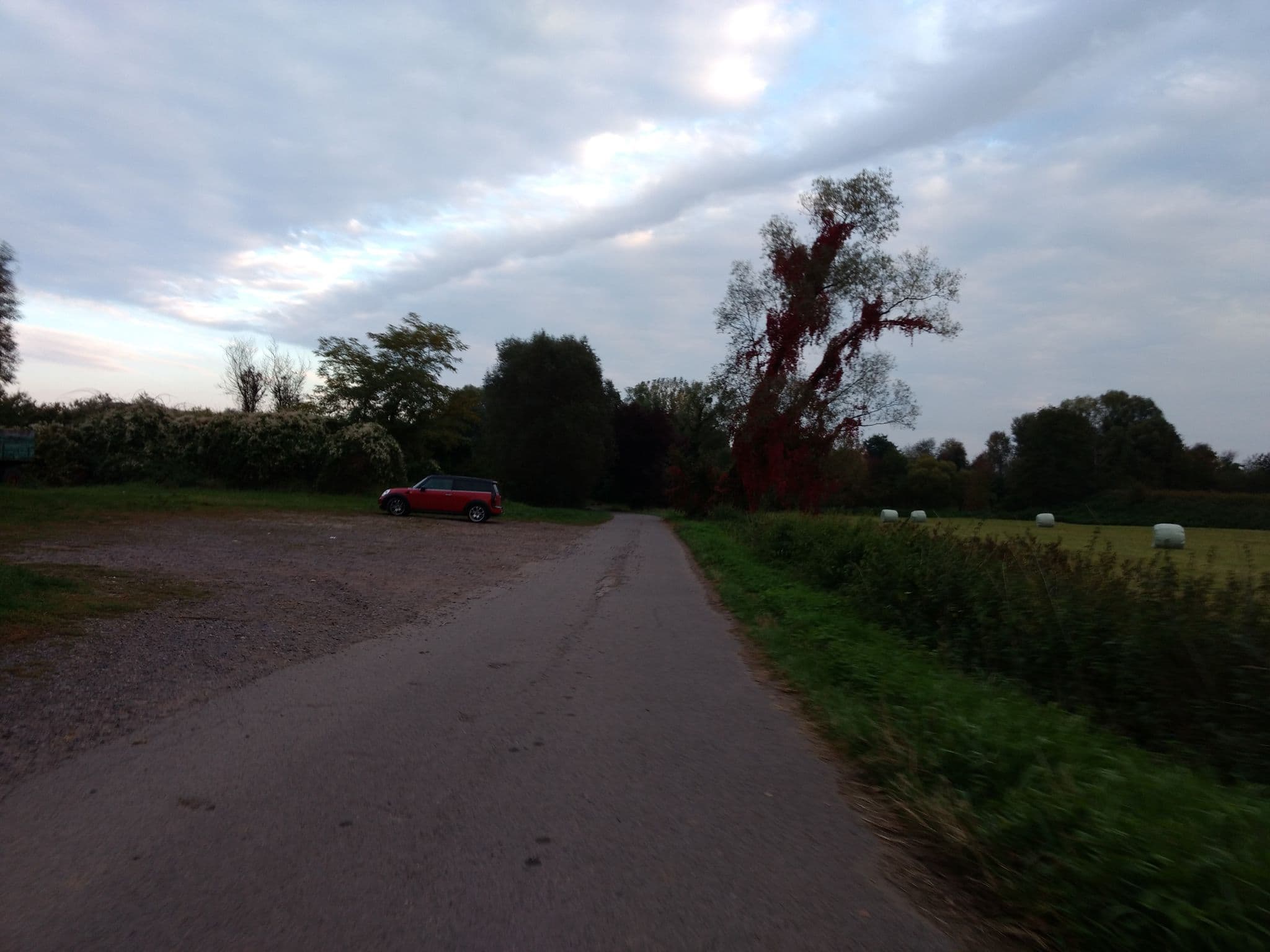 Street view near MZG Hotel, Beckingen — © lokilech (CC BY-SA · Mapillary)