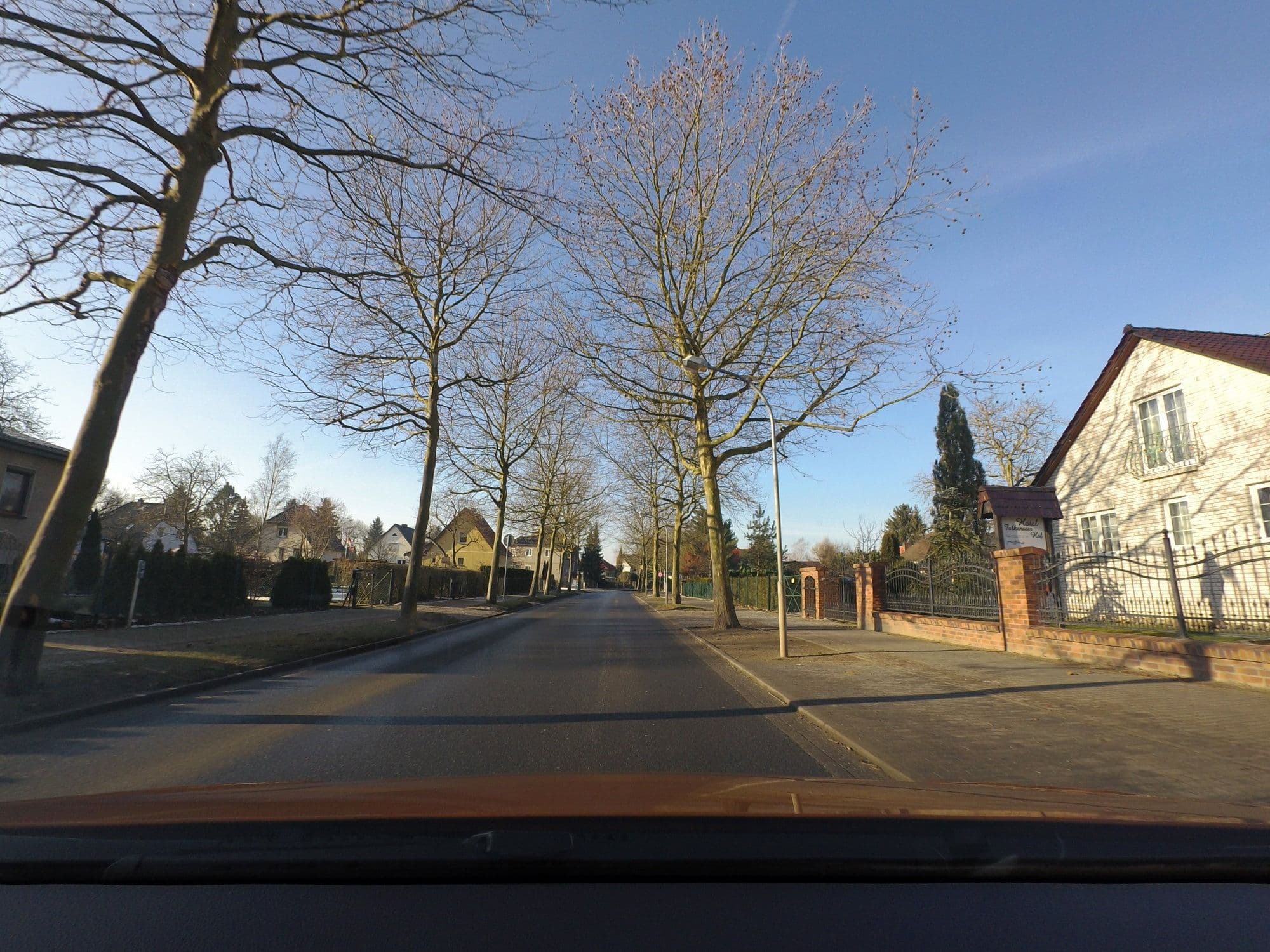 Street view near Hotel Falkenseer Hof, Falkensee — © moenk (CC BY-SA · Mapillary)