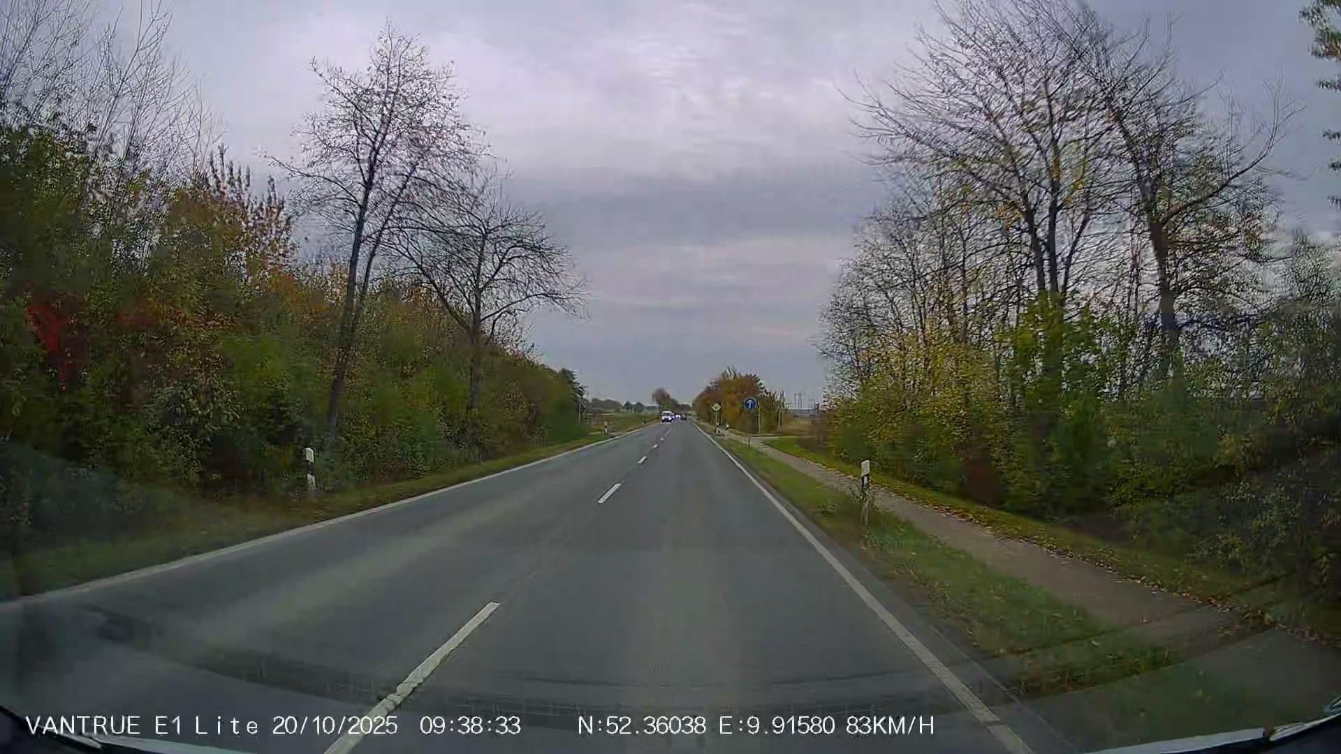 Street view near Hotel Garni Montana Lehrte, Misburg-Süd — © Hightower- (CC BY-SA · Mapillary)