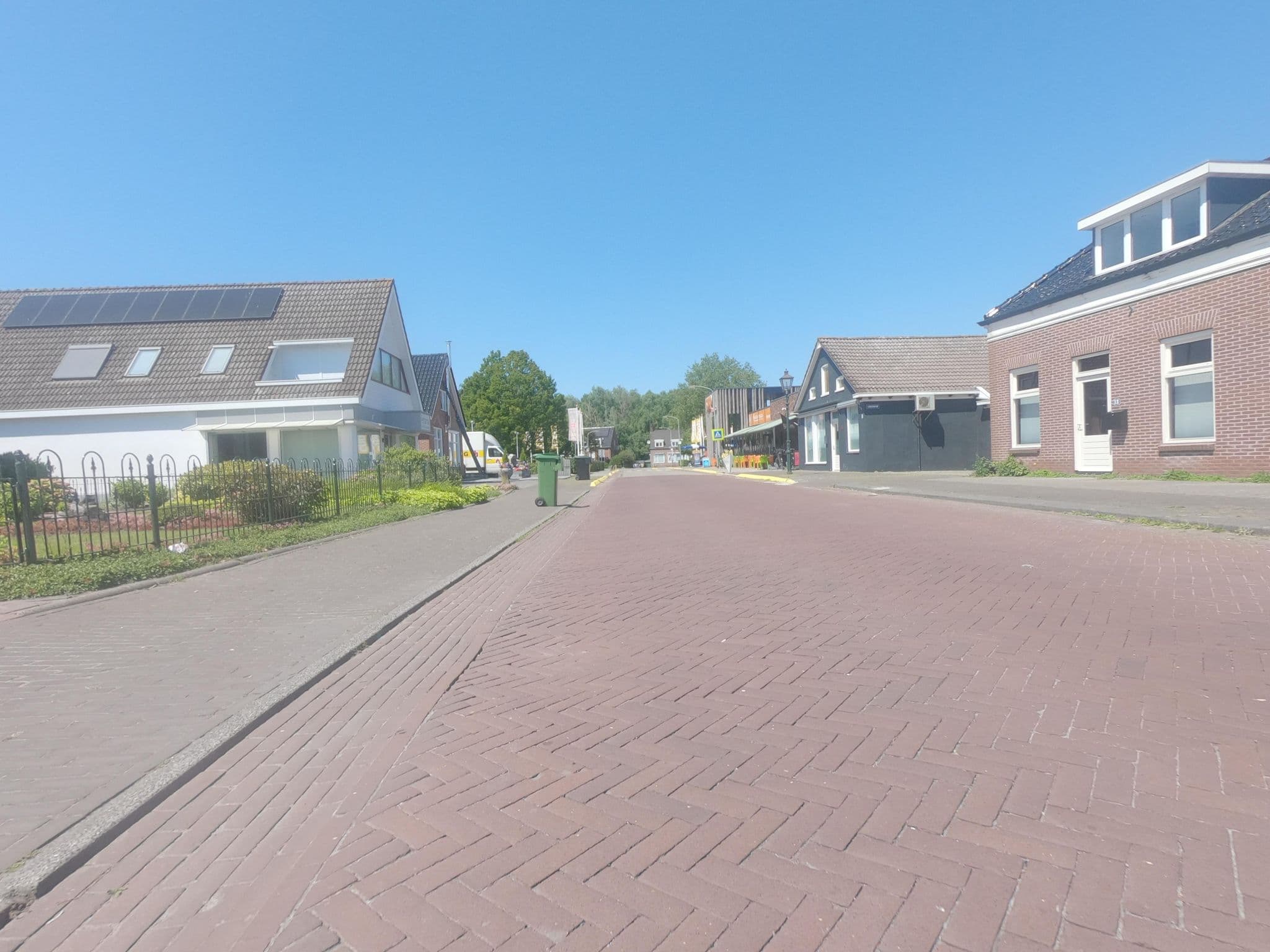 Street view near B&Bie ons, Weener — © frankvival (CC BY-SA · Mapillary)