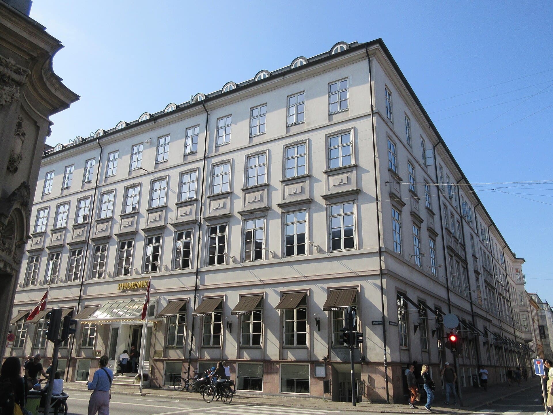 Phoenix Copenhagen (via Wikimedia Commons, CC0)