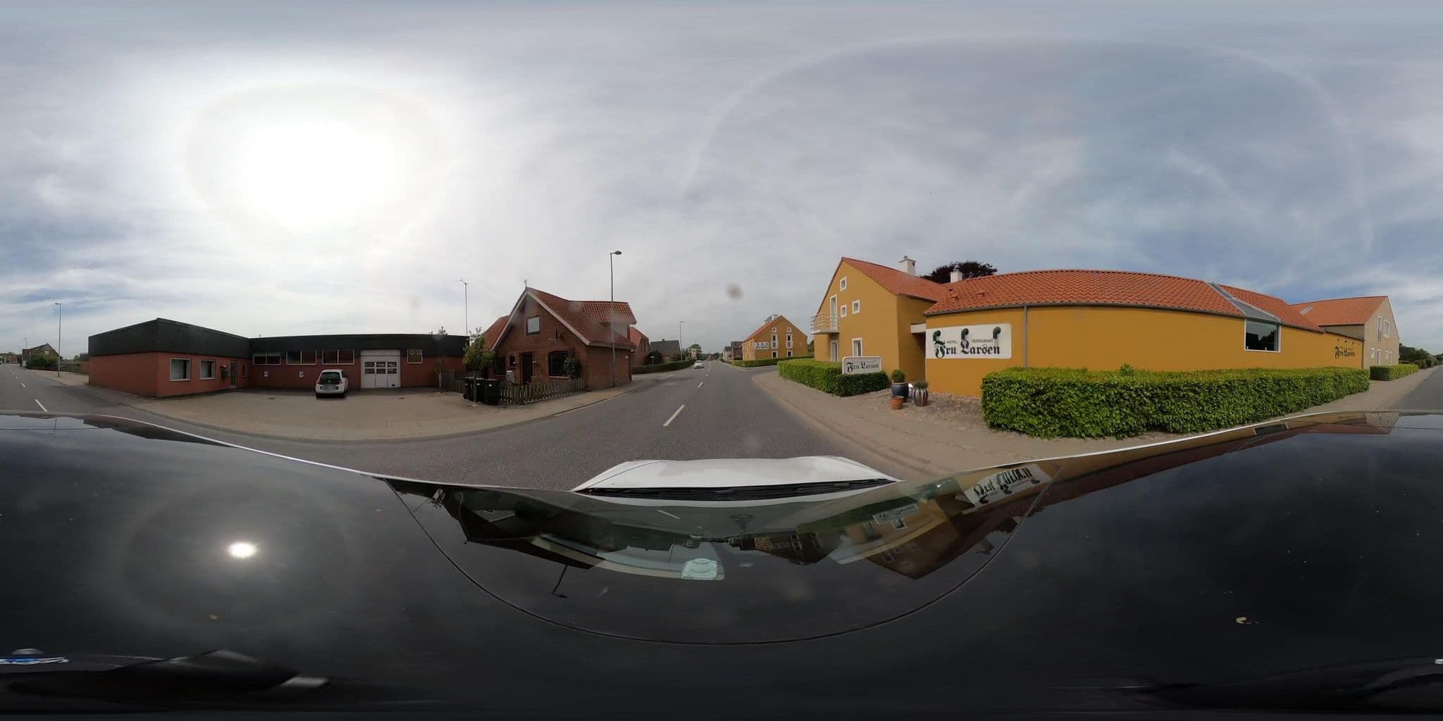 Street view near Fru Larsen, Langå — © peterleth (CC BY-SA · Mapillary)