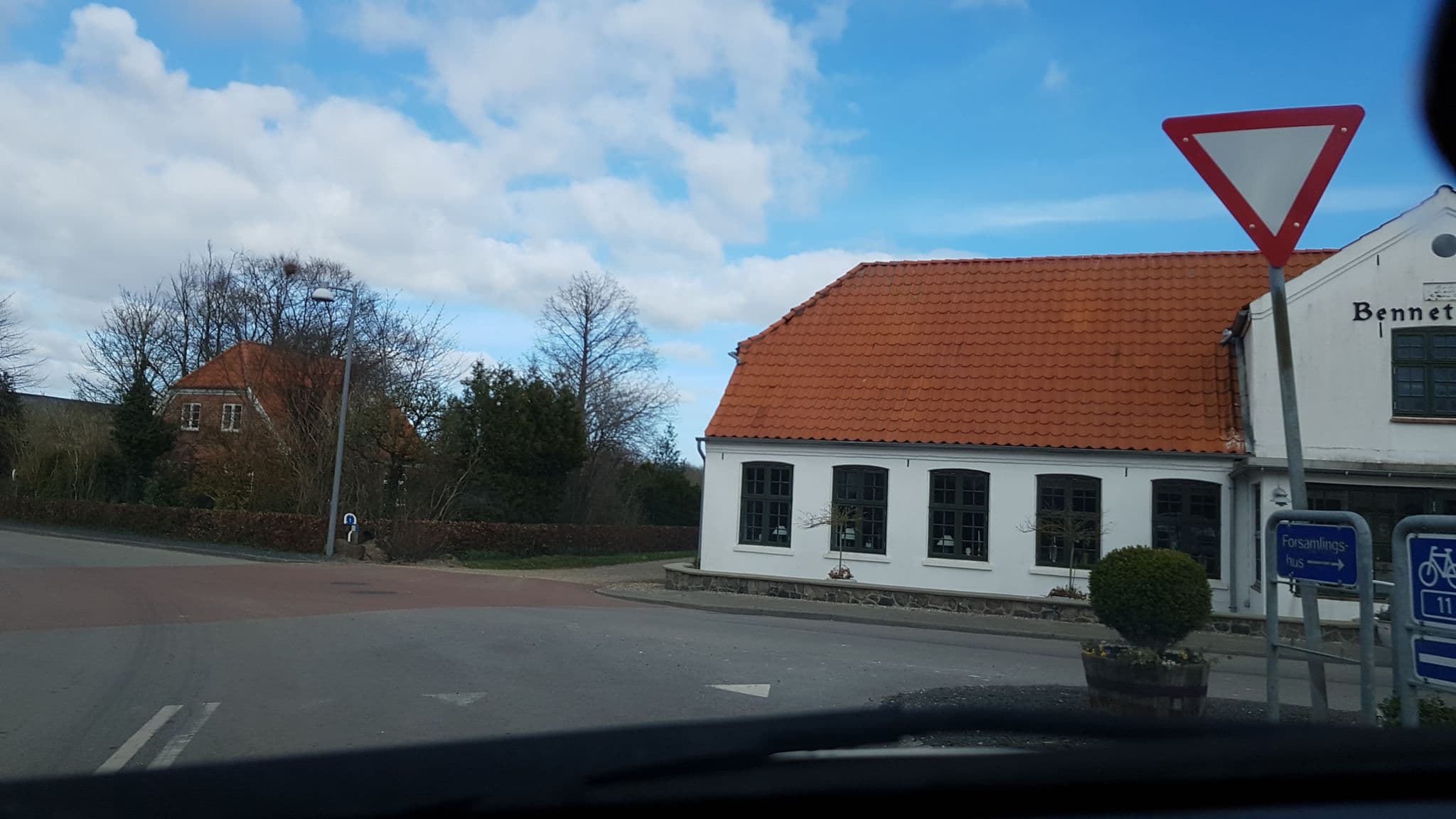 Street view near Bennetgård, Rødding — © elgaard (CC BY-SA · Mapillary)