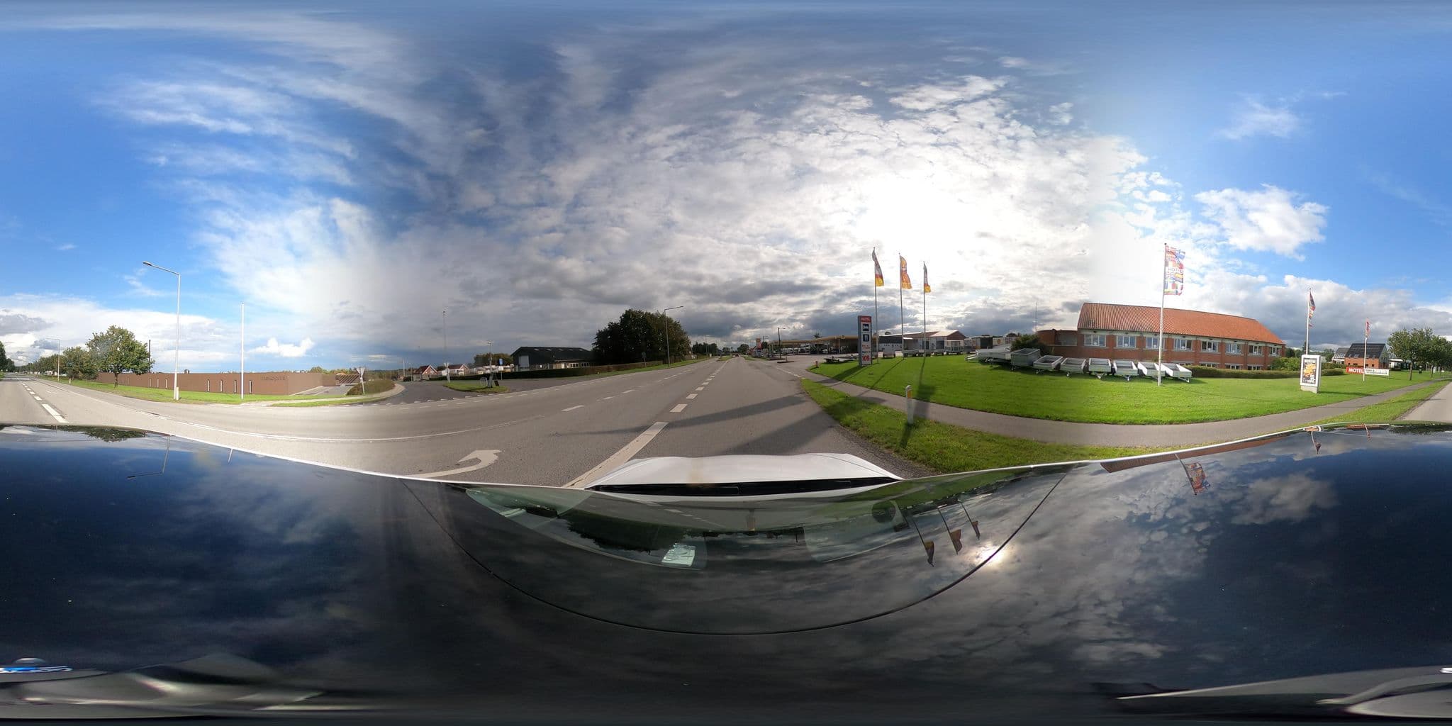 Street view near Shell, Støvring — © peterleth (CC BY-SA · Mapillary)