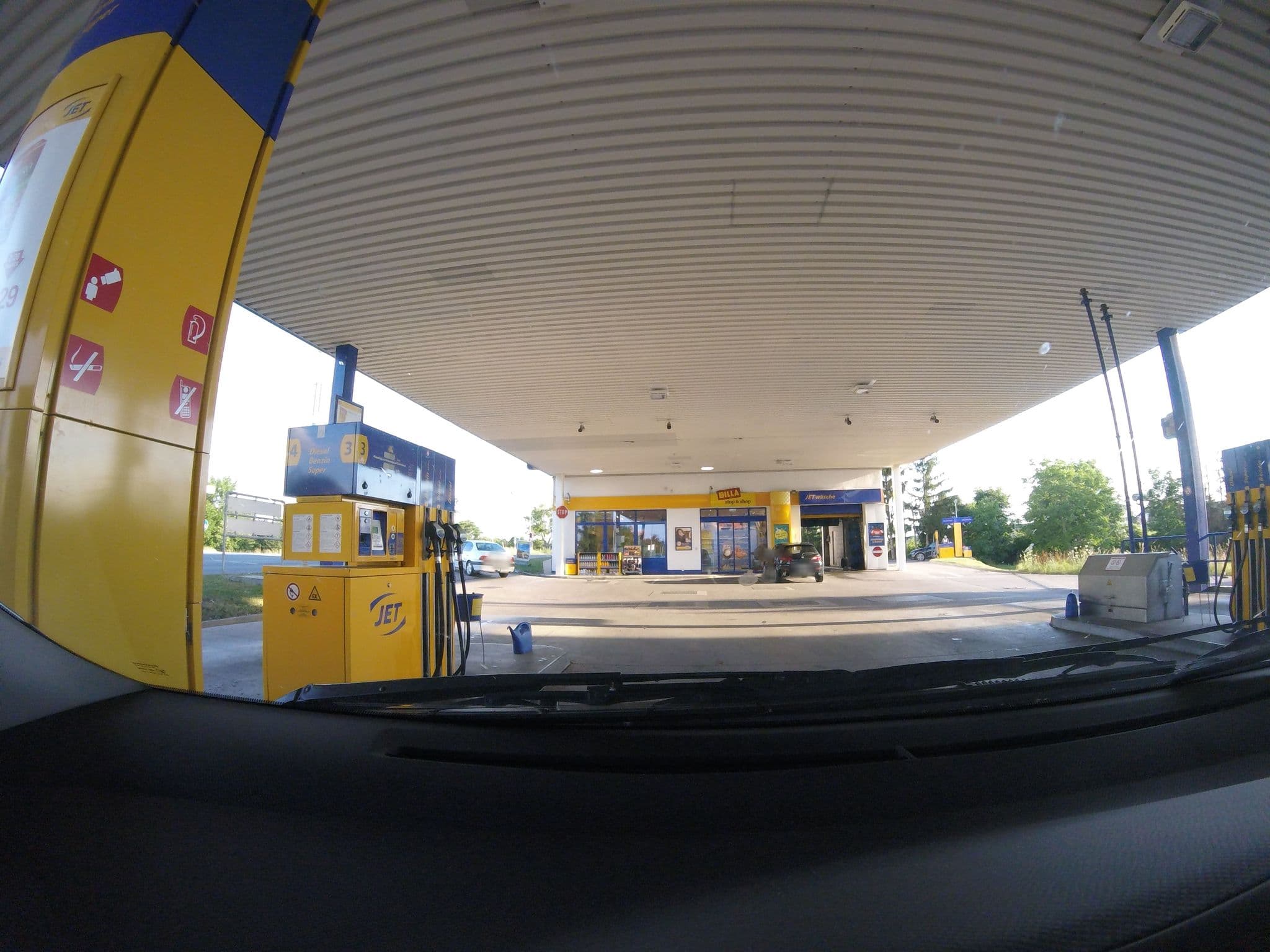 Street view near leParc Hotel, Wiener Neustadt — © di0v0n (CC BY-SA · Mapillary)