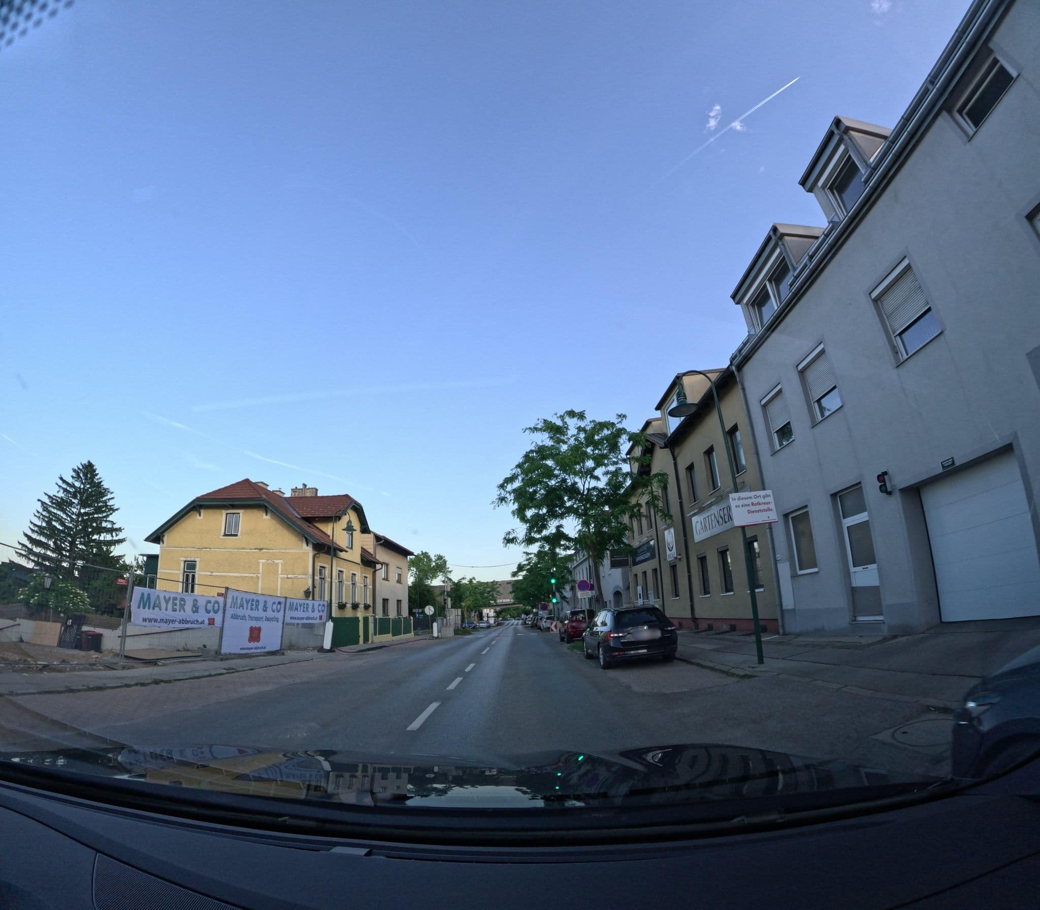 Street view near Hotel Hlavacek, Perchtoldsdorf — © erias (CC BY-SA · Mapillary)