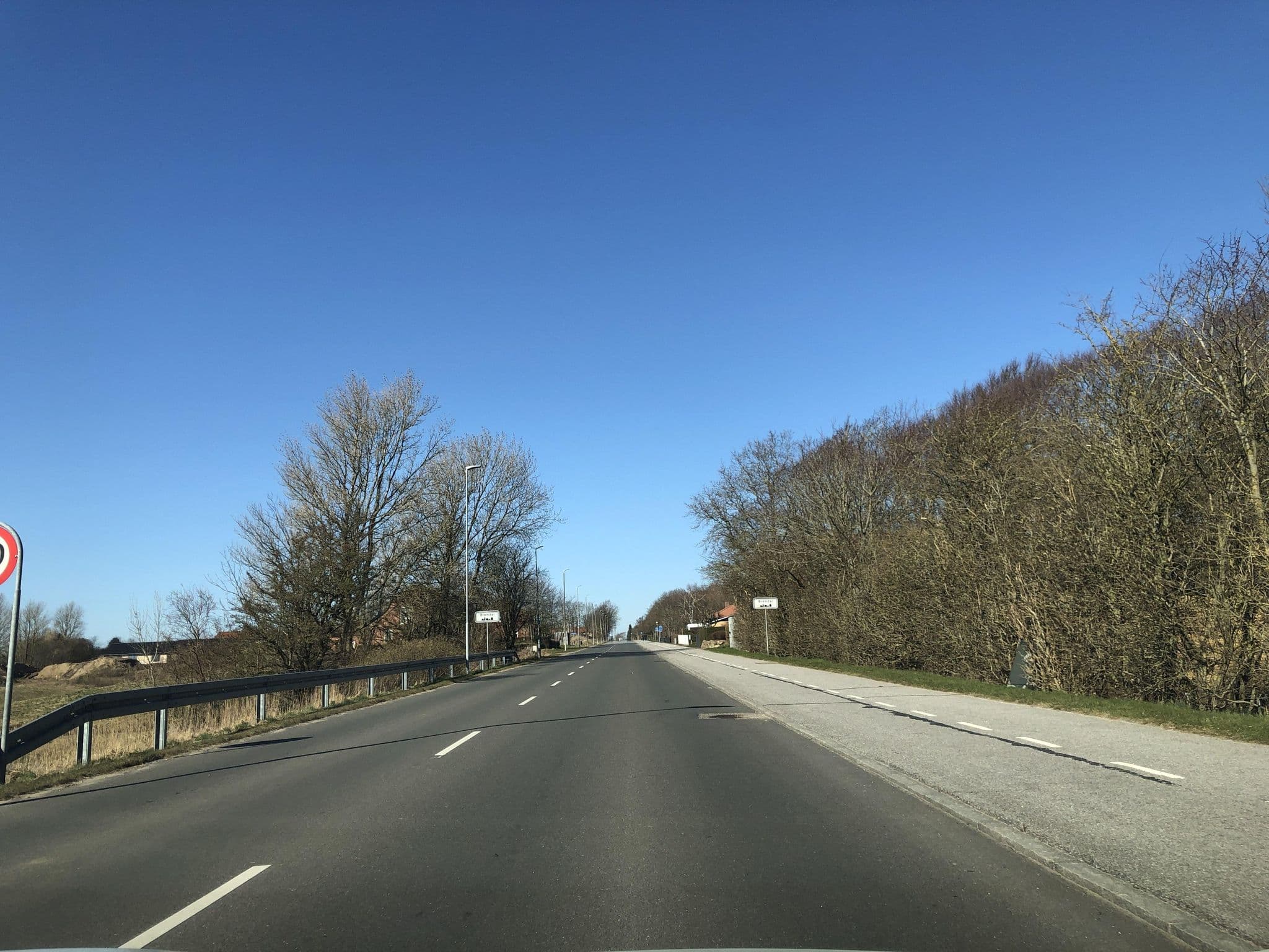 Street view near Struer Vandrerhjem, Struer — © peterleth (CC BY-SA · Mapillary)
