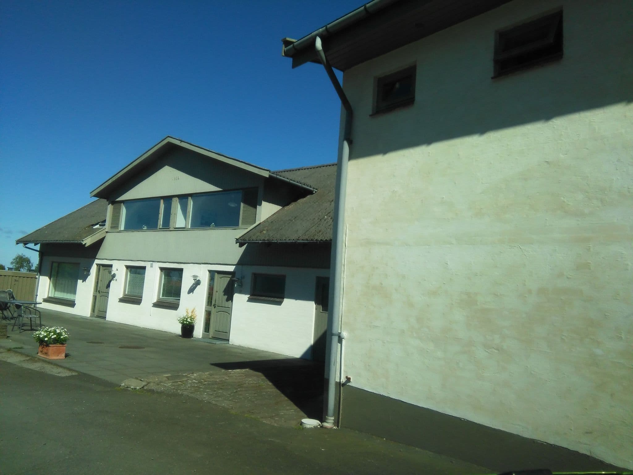 Street view near Klintely, Allinge — © nico (CC BY-SA · Mapillary)