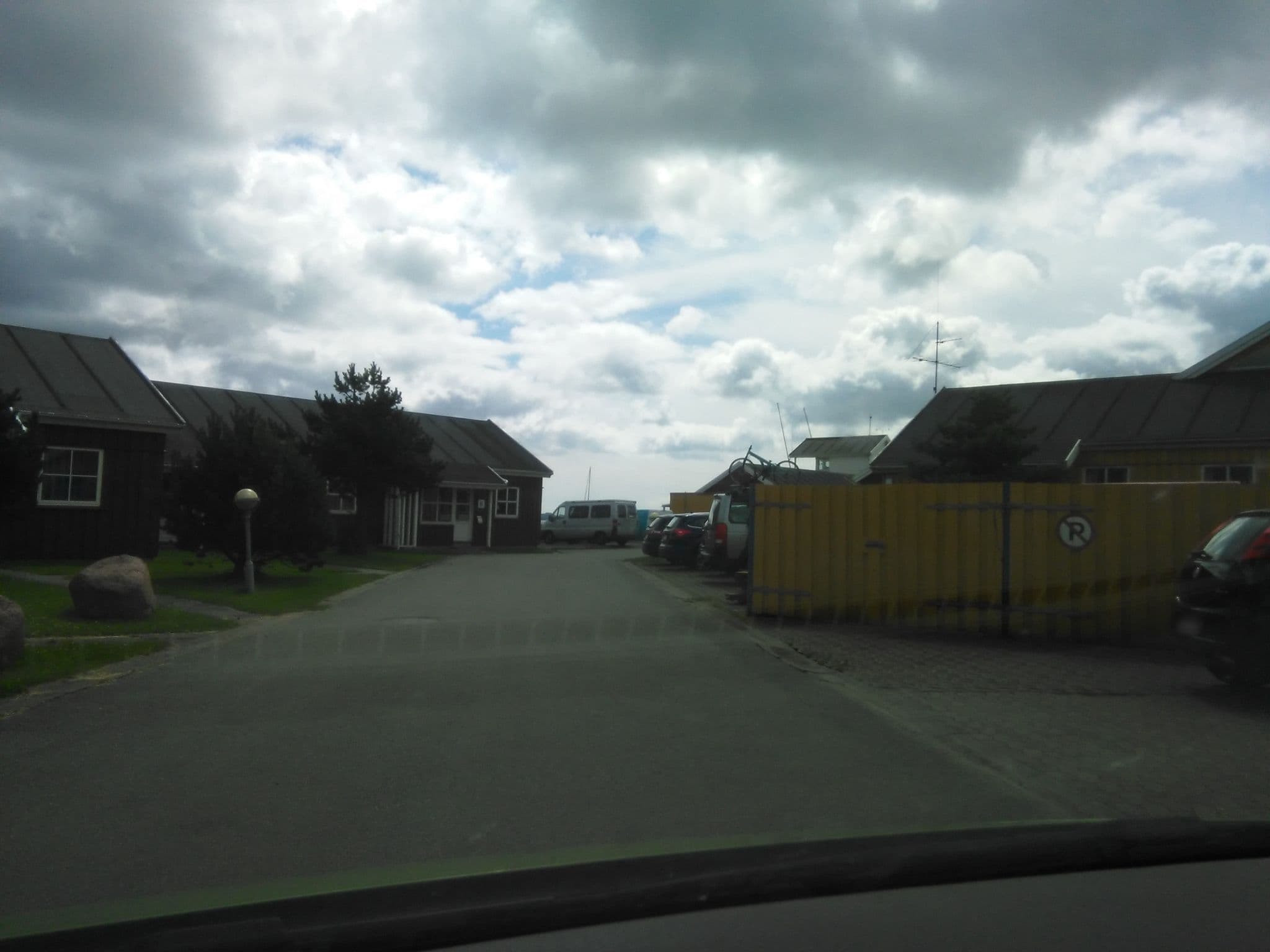 Street view near Kaløvig Badehotel, Løgten — © nico (CC BY-SA · Mapillary)