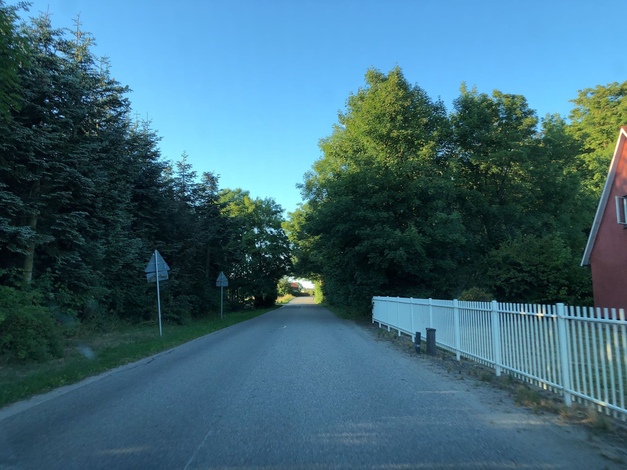 Street view near Hos Mette, Børkop — © peterleth (CC BY-SA · Mapillary)