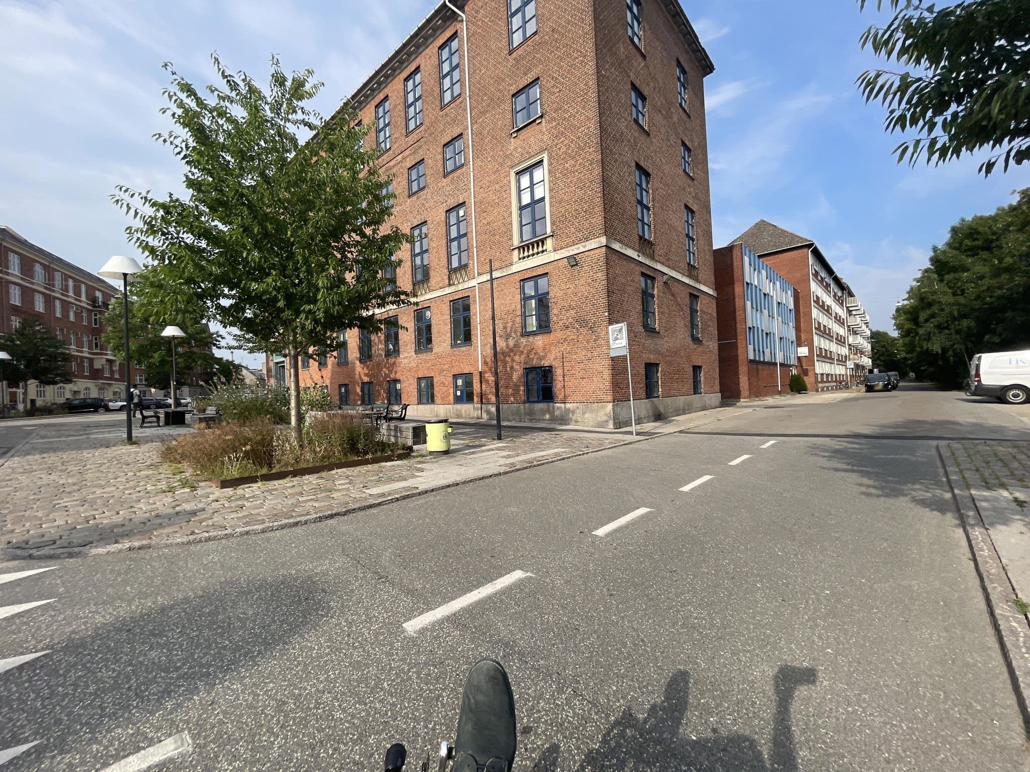 Street view near Hotel Valby, Valby — © Opspin (CC BY-SA · Mapillary)