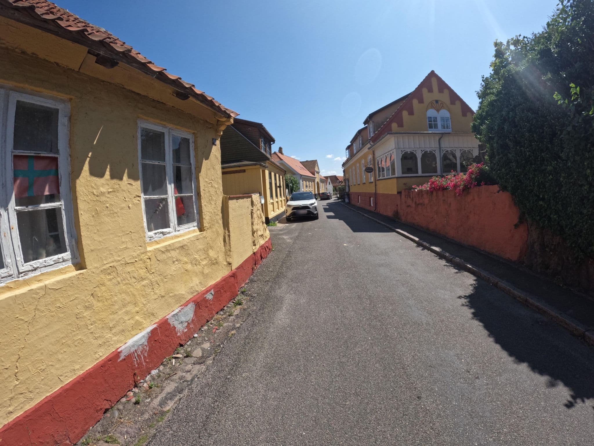 Street view near Hotel Klostergaarden, Allinge — © fod (CC BY-SA · Mapillary)