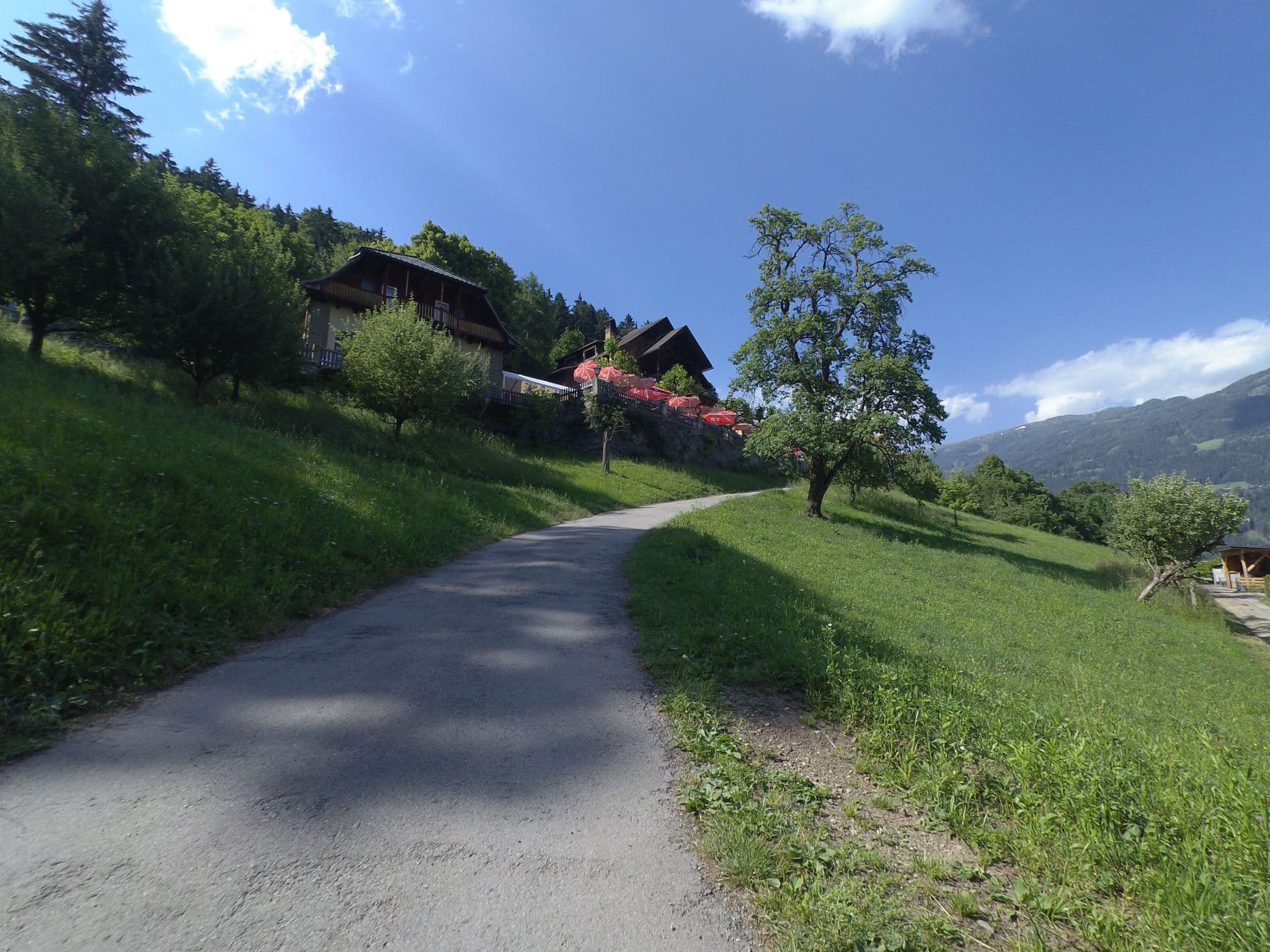 Street view near Seehaus Weiss, Döbriach — © schermy_at (CC BY-SA · Mapillary)