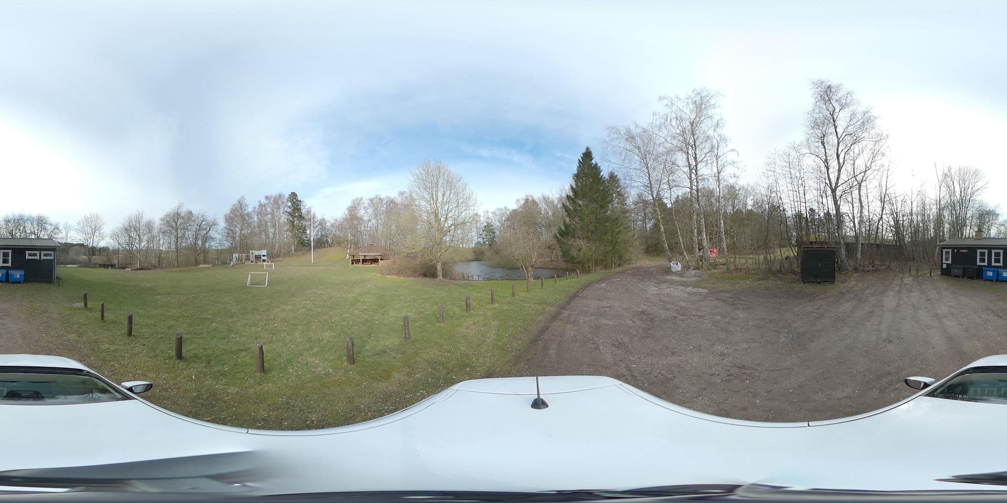 Street view near Stavnsbo-lejren, Stavnsholt — © fur1ksw1 (CC BY-SA · Mapillary)