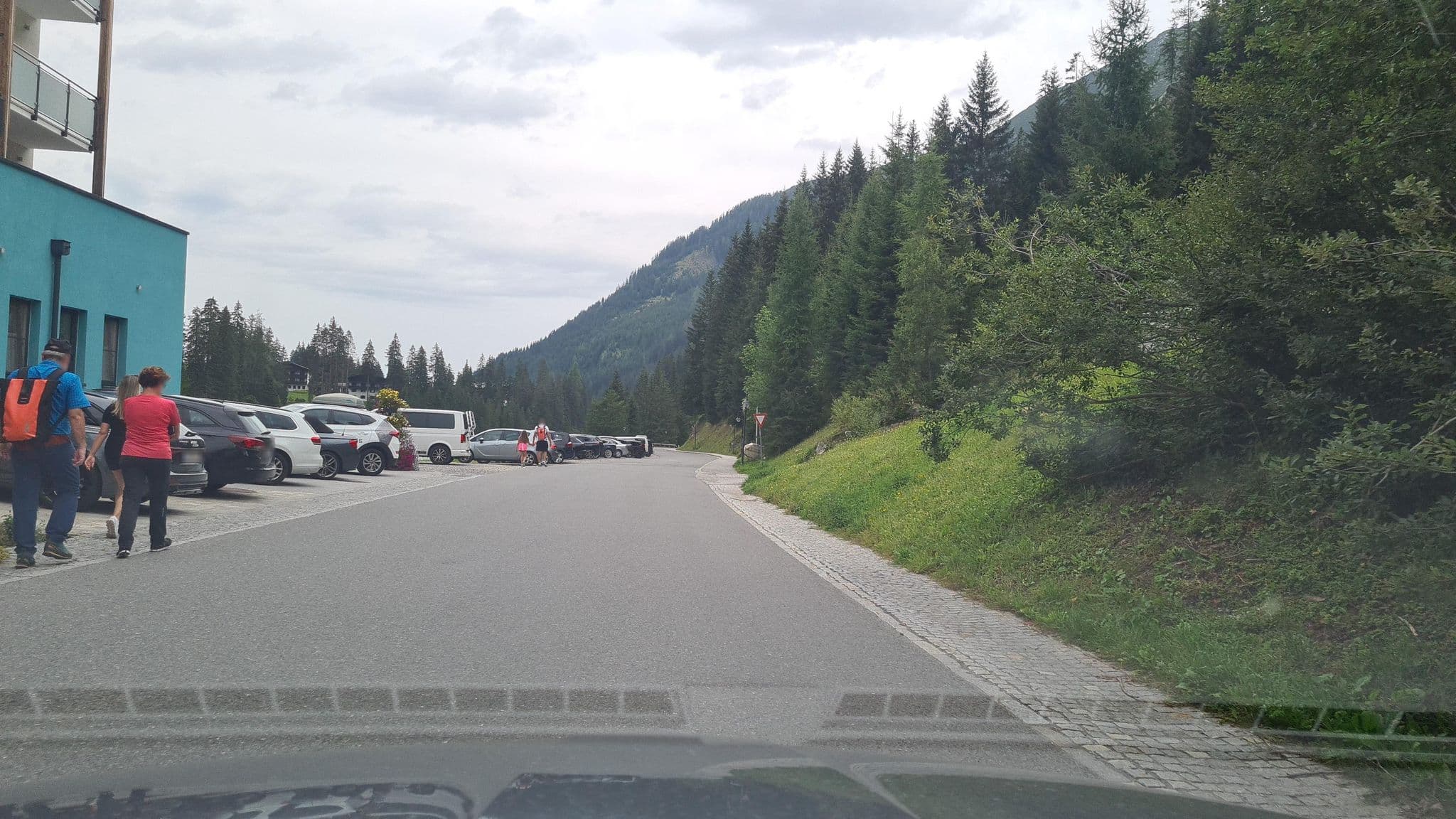 Street view near Hotel Sportwelt, Radstadt — © schermy_at (CC BY-SA · Mapillary)