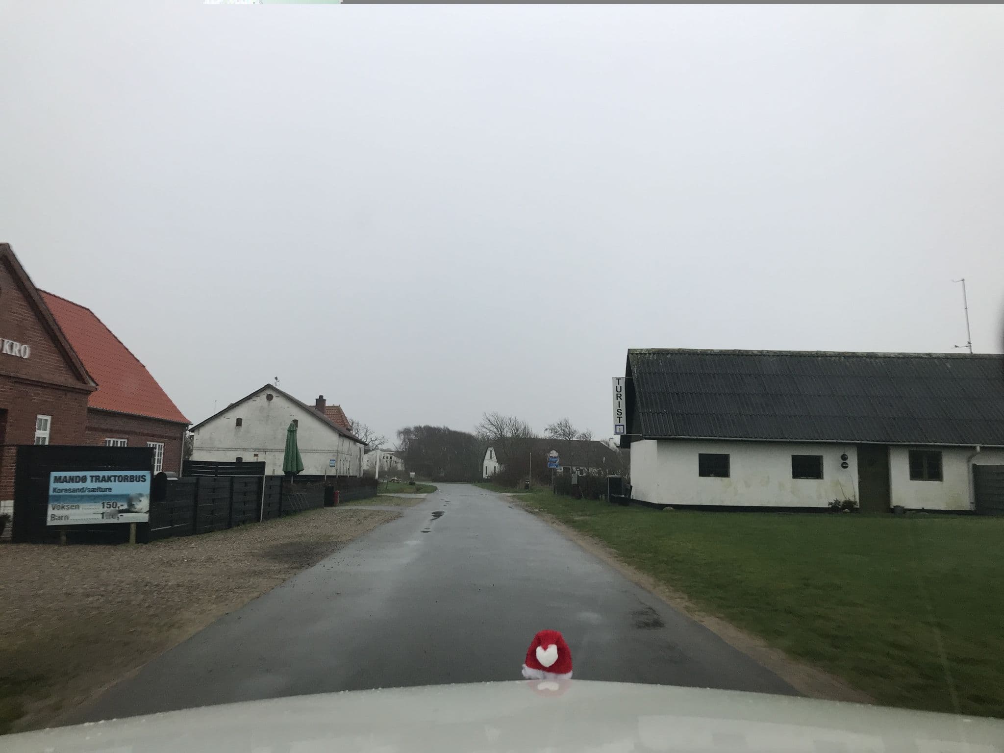 Street view near Mandø Kro, Ribe — © saschahaberkorn (CC BY-SA · Mapillary)