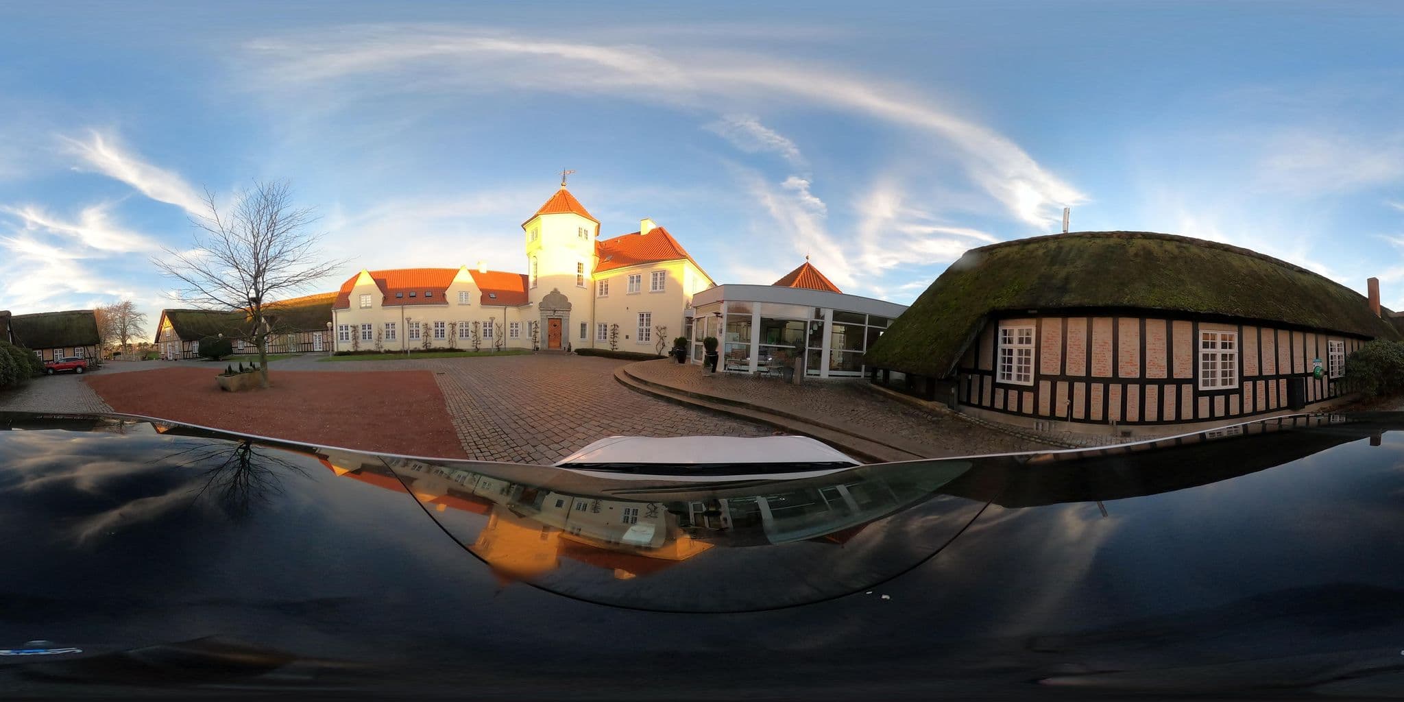 Street view near Gl. Avernæs - Sinatur Hotel & Konference, Haarby — © peterleth (CC BY-SA · Mapillary)