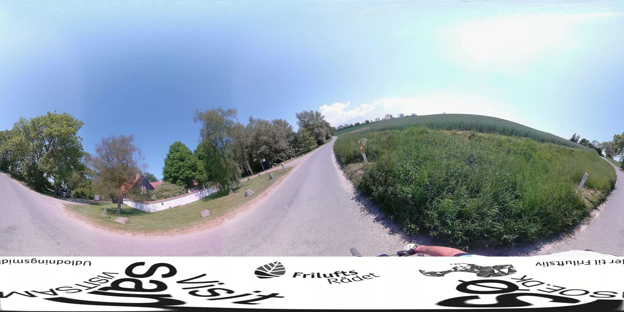 Street view near Vadstrupgård 1771, Odder — © jenspeterhansen (CC BY-SA · Mapillary)